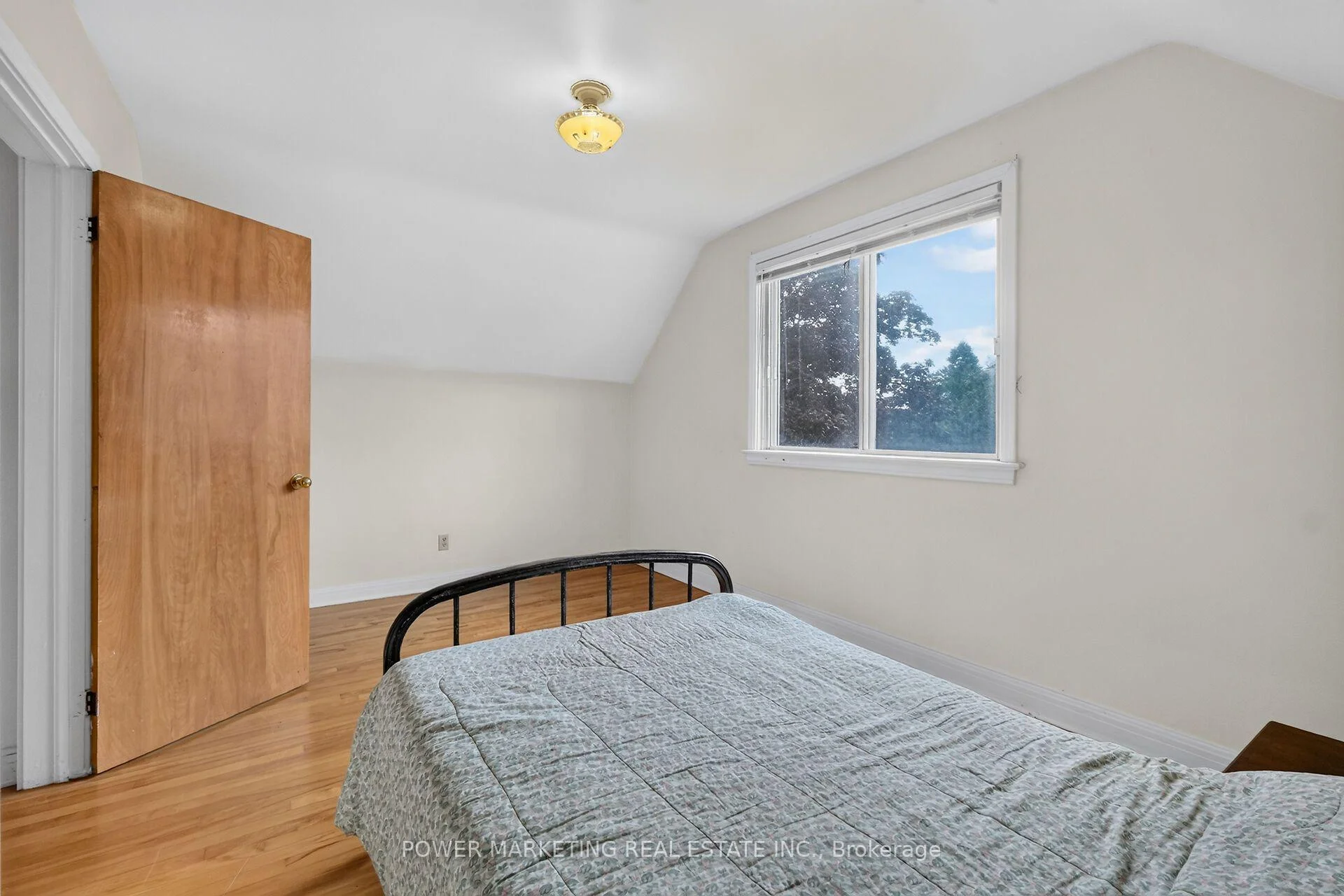 Photo 38 of 535 Dunbrack Street, Ottawa, Overbrook/Castle Heights — HOMEH