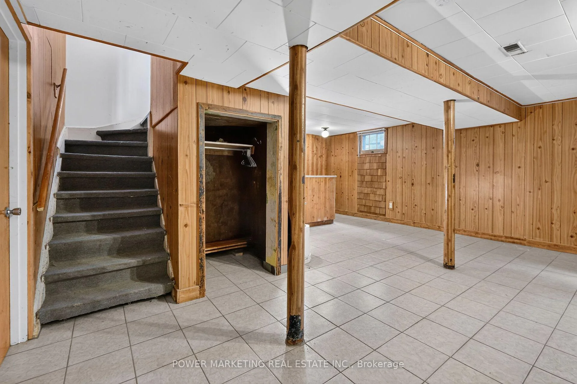Photo 39 of 535 Dunbrack Street, Ottawa, Overbrook/Castle Heights — HOMEH