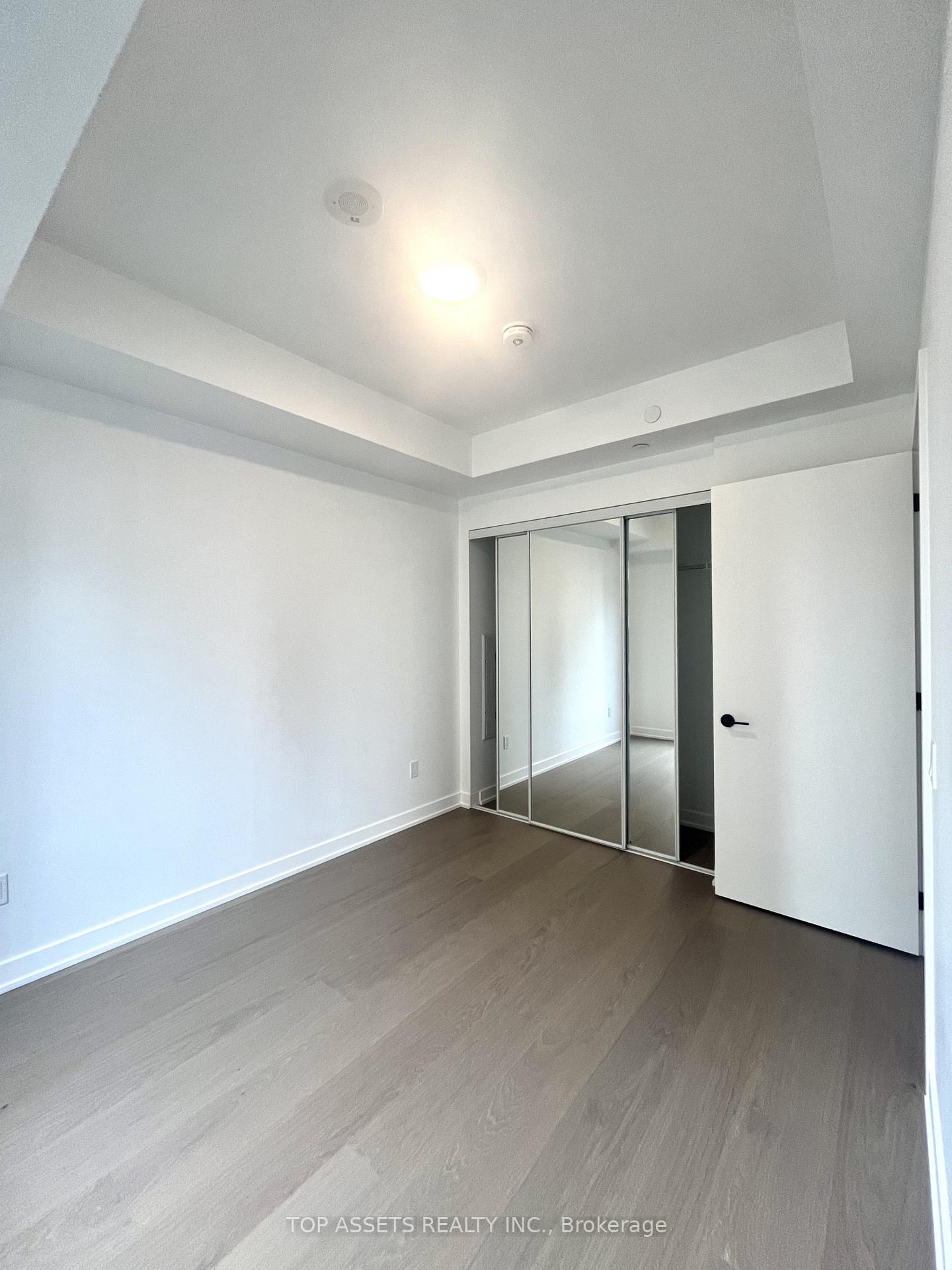 Photo 11 of Unit 1605, 91 Montclair Avenue S, Toronto, Forest Hill South — HOMEH
