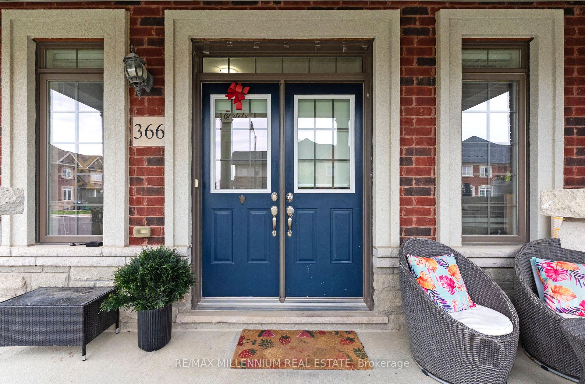Photo 7 of 366 Remembrance Road, Brampton, Northwest Brampton — HOMEH