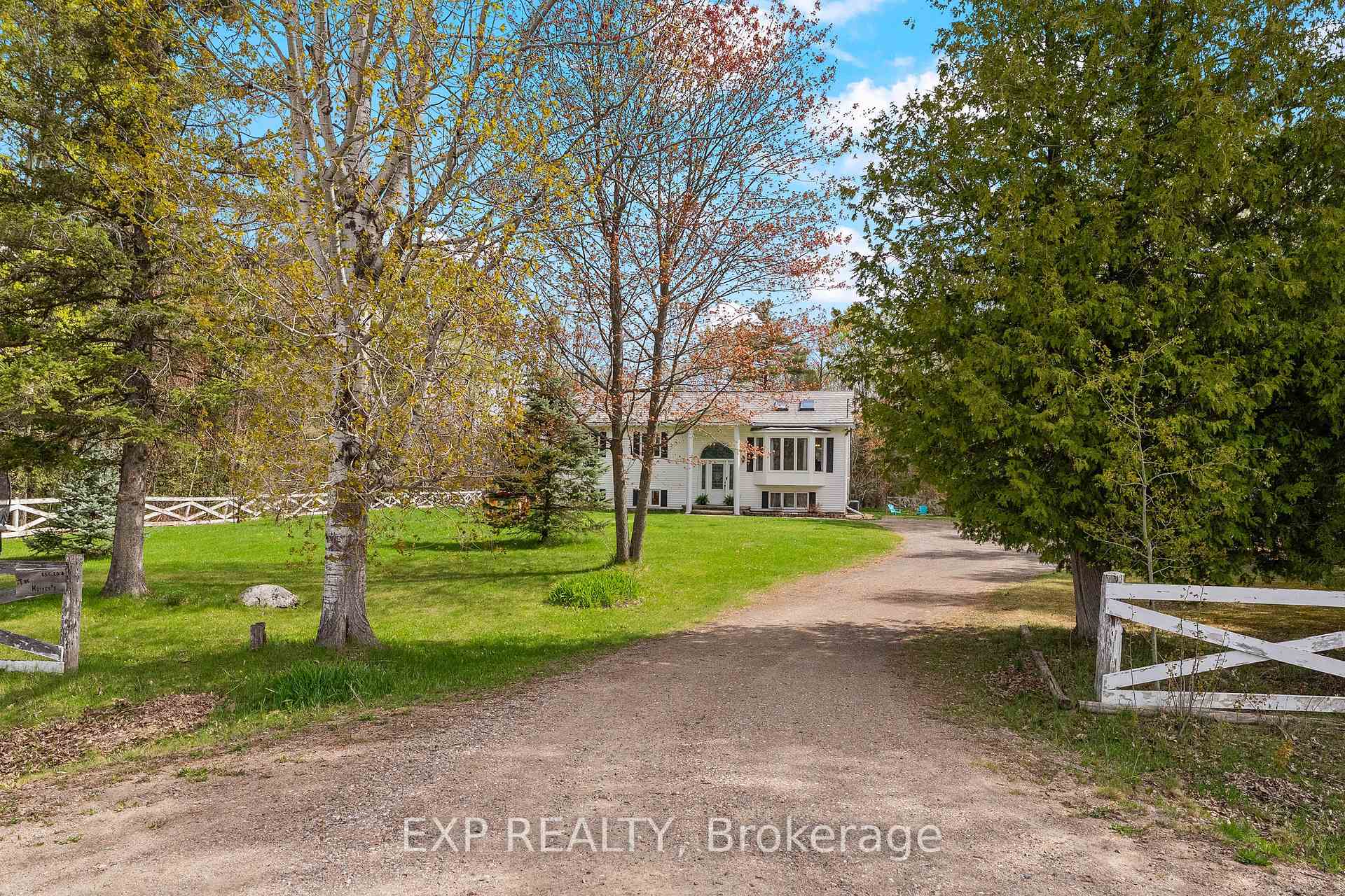 Photo 3 of 1348 Scheel Drive, McNab/Braeside, Mcnab/Braeside Twps — HOMEH