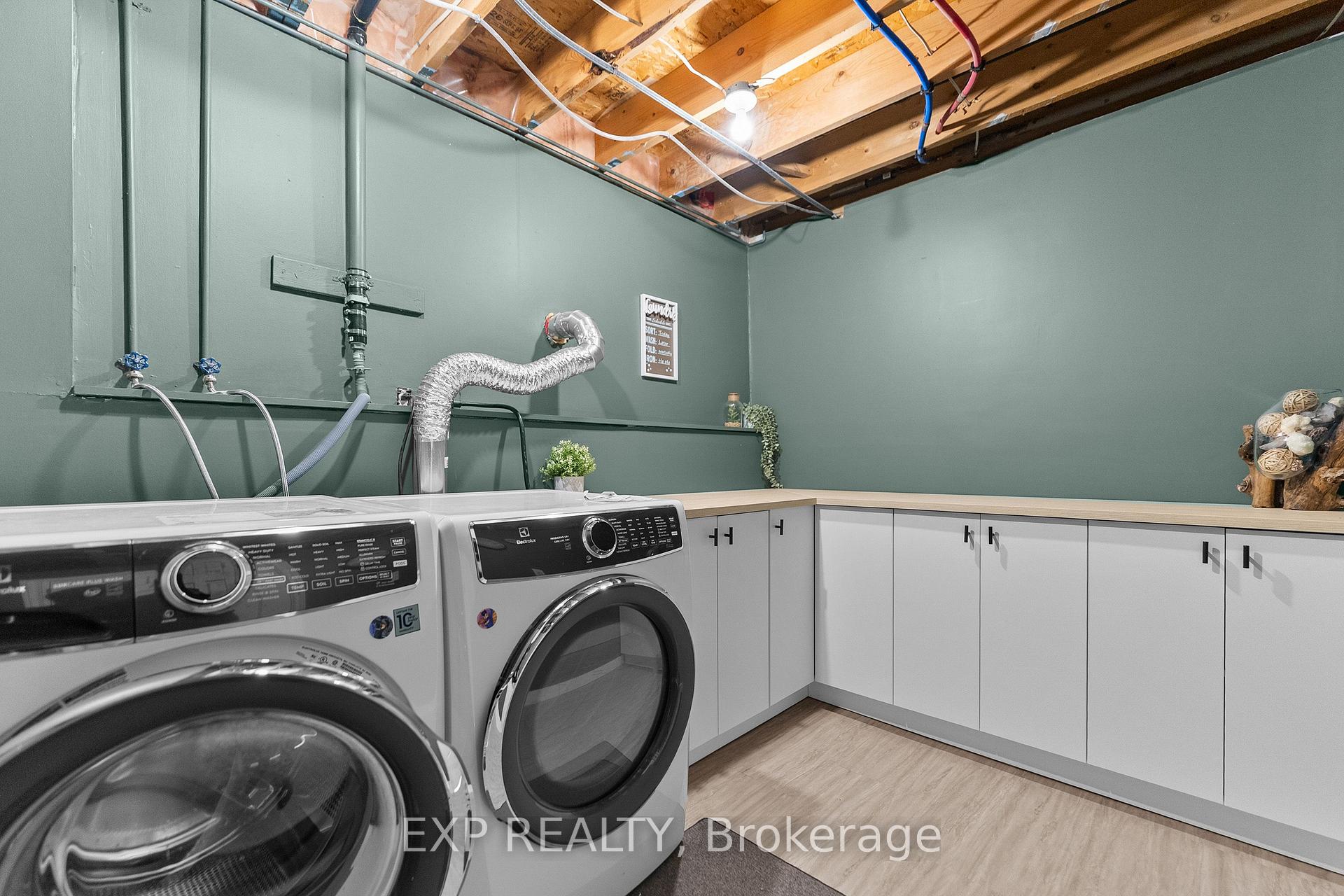 Photo 23 of 1348 Scheel Drive, McNab/Braeside, Mcnab/Braeside Twps — HOMEH