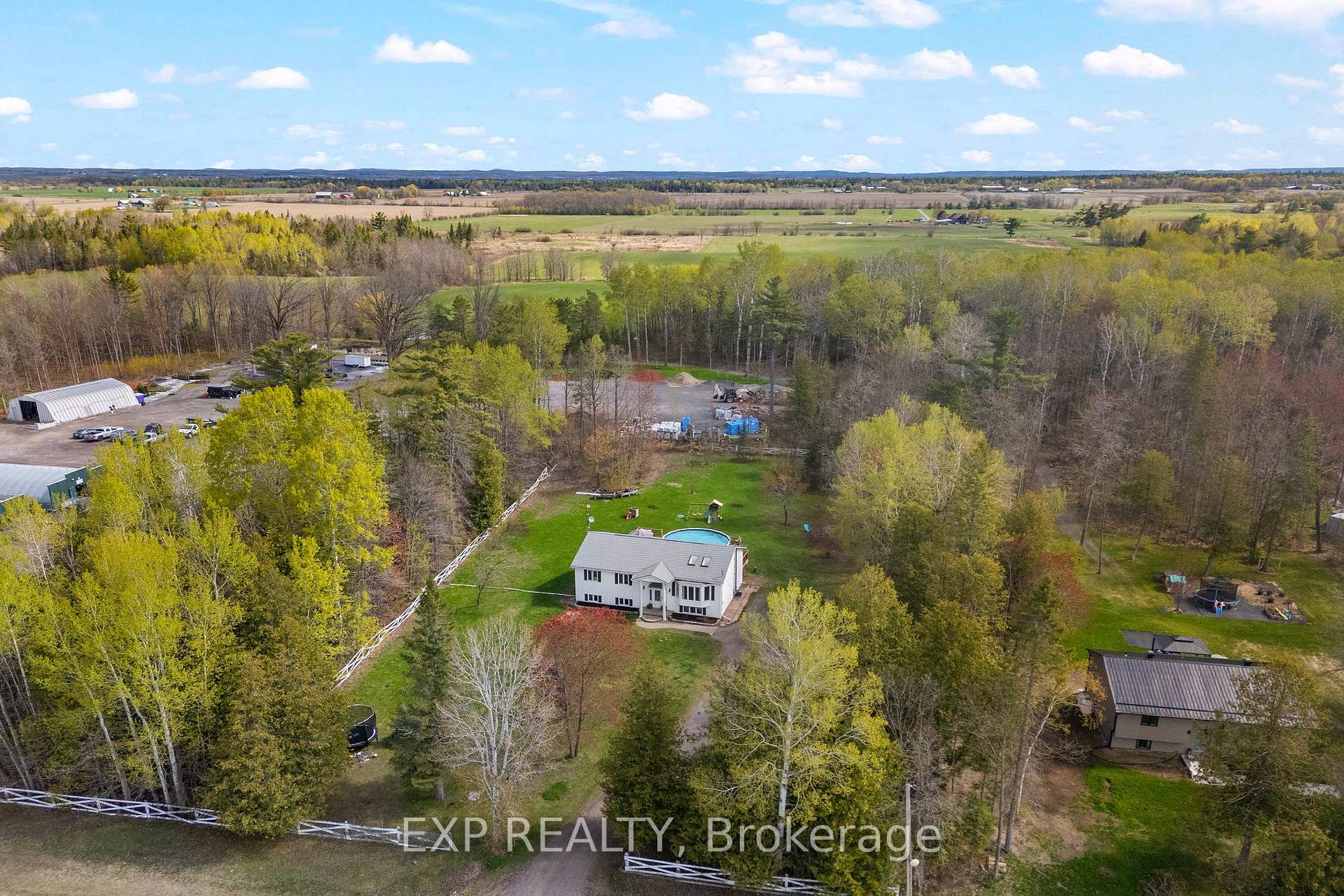 Photo 34 of 1348 Scheel Drive, McNab/Braeside, Mcnab/Braeside Twps — HOMEH