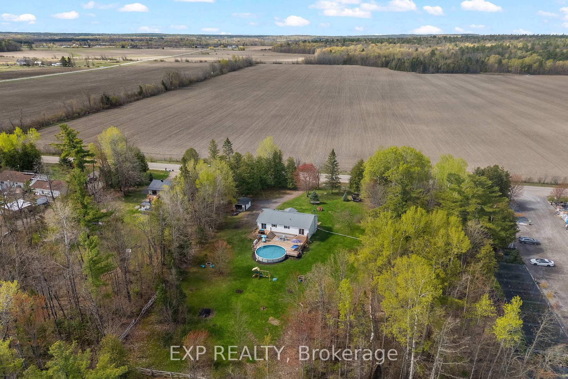 Photo 39 of 1348 Scheel Drive, McNab/Braeside, Mcnab/Braeside Twps — HOMEH