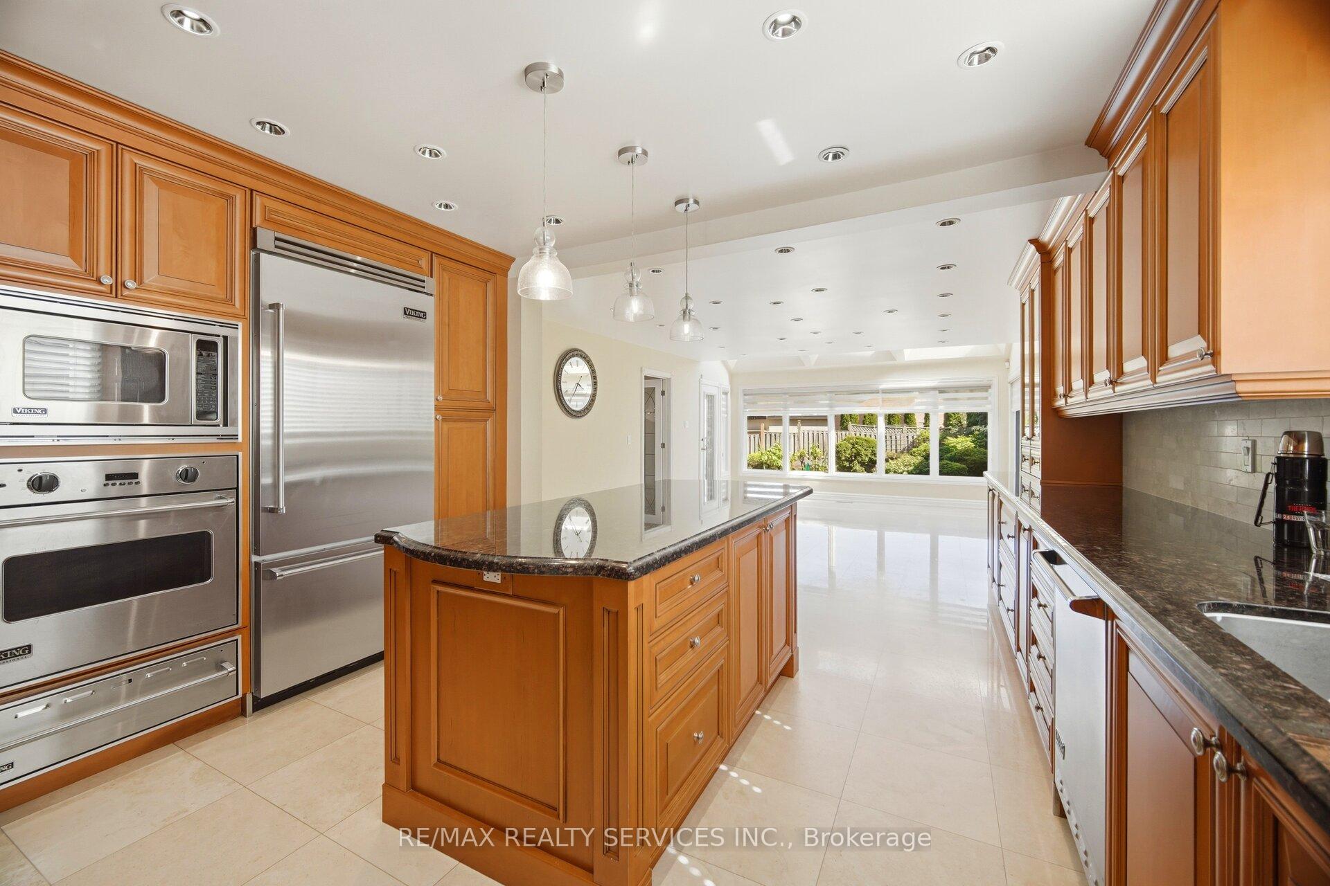 Photo 14 of 36 Shadywood Road, Brampton, Heart Lake West — HOMEH