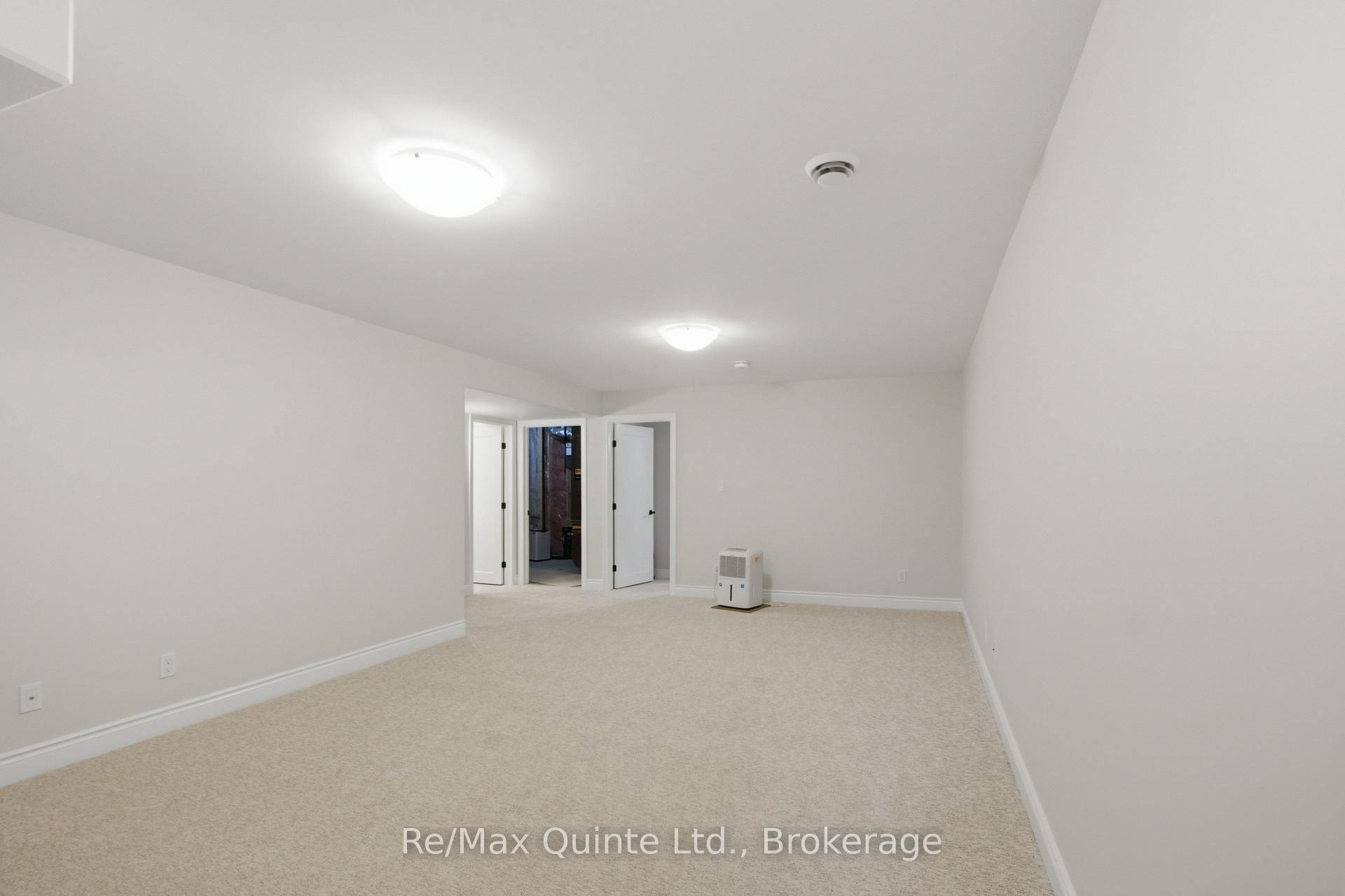 Photo 20 of 94 Raycroft Drive, Belleville, Thurlow Ward — HOMEH
