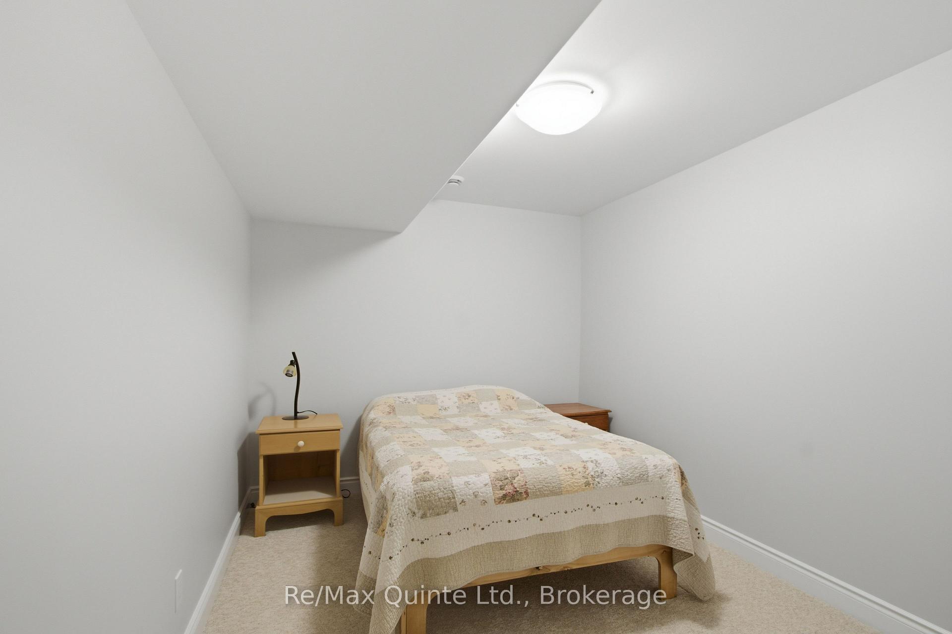 Photo 23 of 94 Raycroft Drive, Belleville, Thurlow Ward — HOMEH