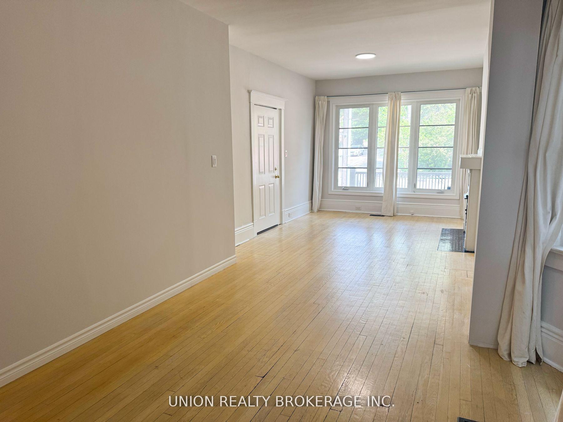 Photo 5 of Unit Main, 2471 Queen Street E, Toronto, The Beaches — HOMEH