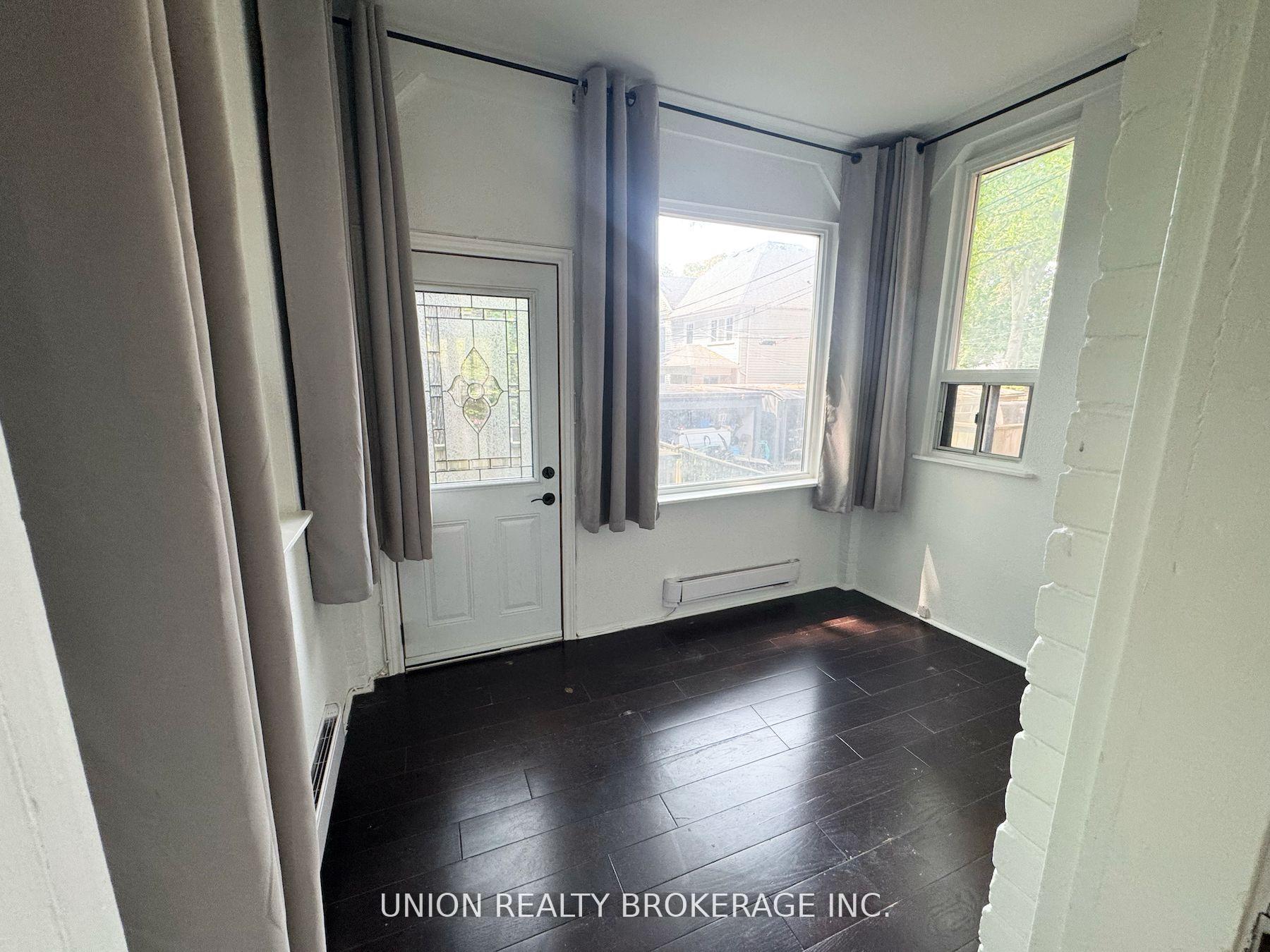 Photo 9 of Unit Main, 2471 Queen Street E, Toronto, The Beaches — HOMEH