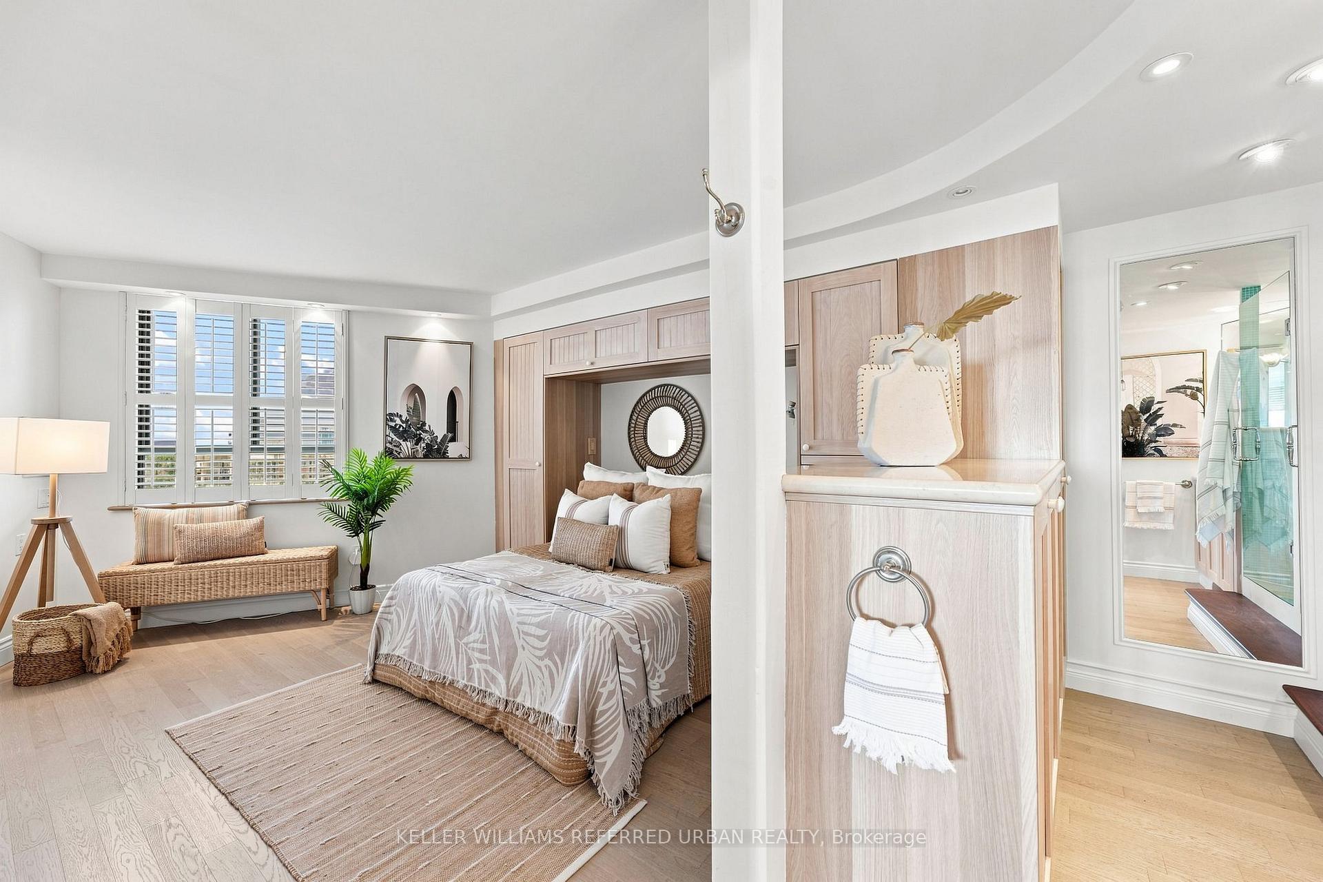 Photo 2 of Unit 1201/02, 270 Queens Quay, Toronto, Waterfront Communities — HOMEH