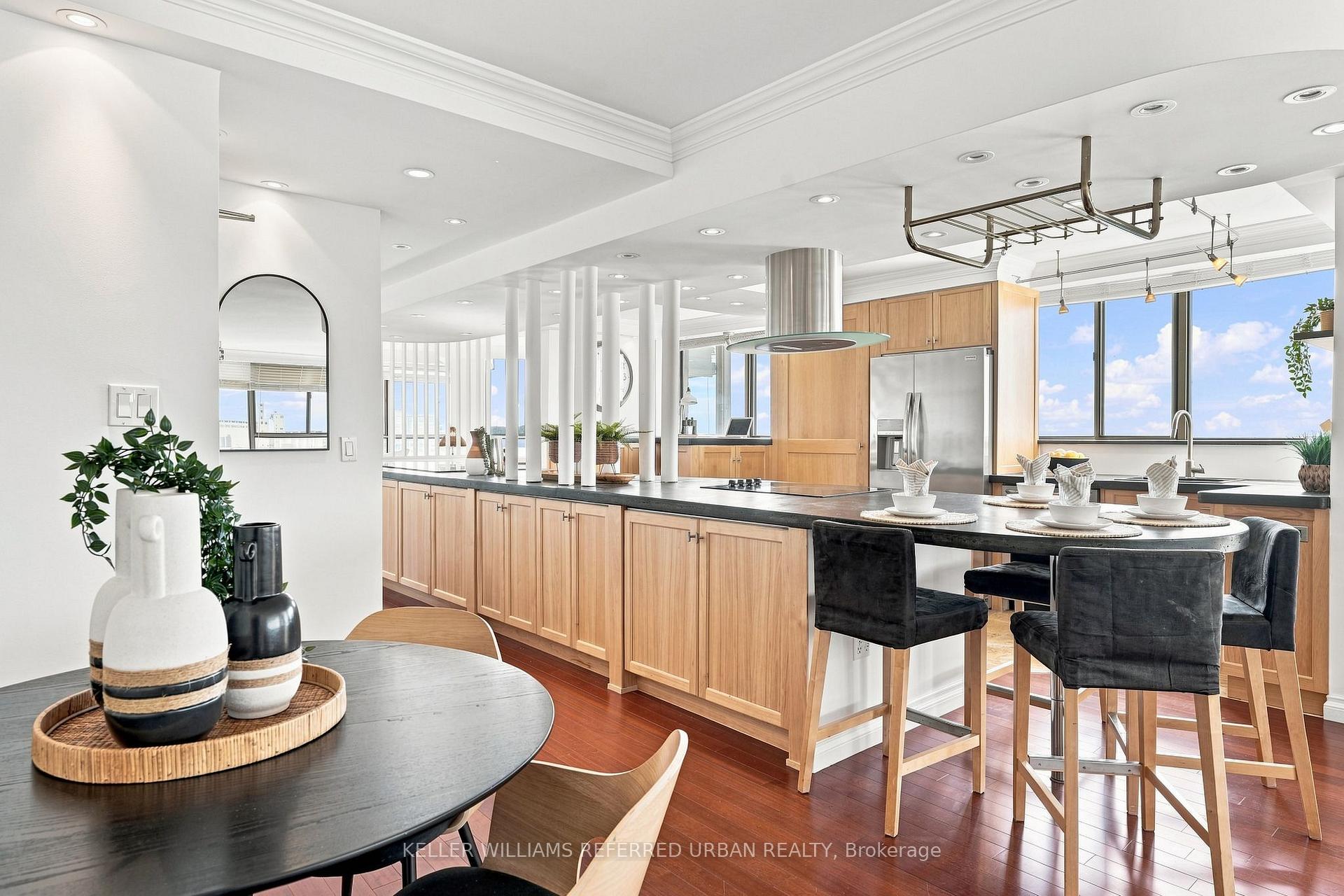 Photo 7 of Unit 1201/02, 270 Queens Quay, Toronto, Waterfront Communities — HOMEH