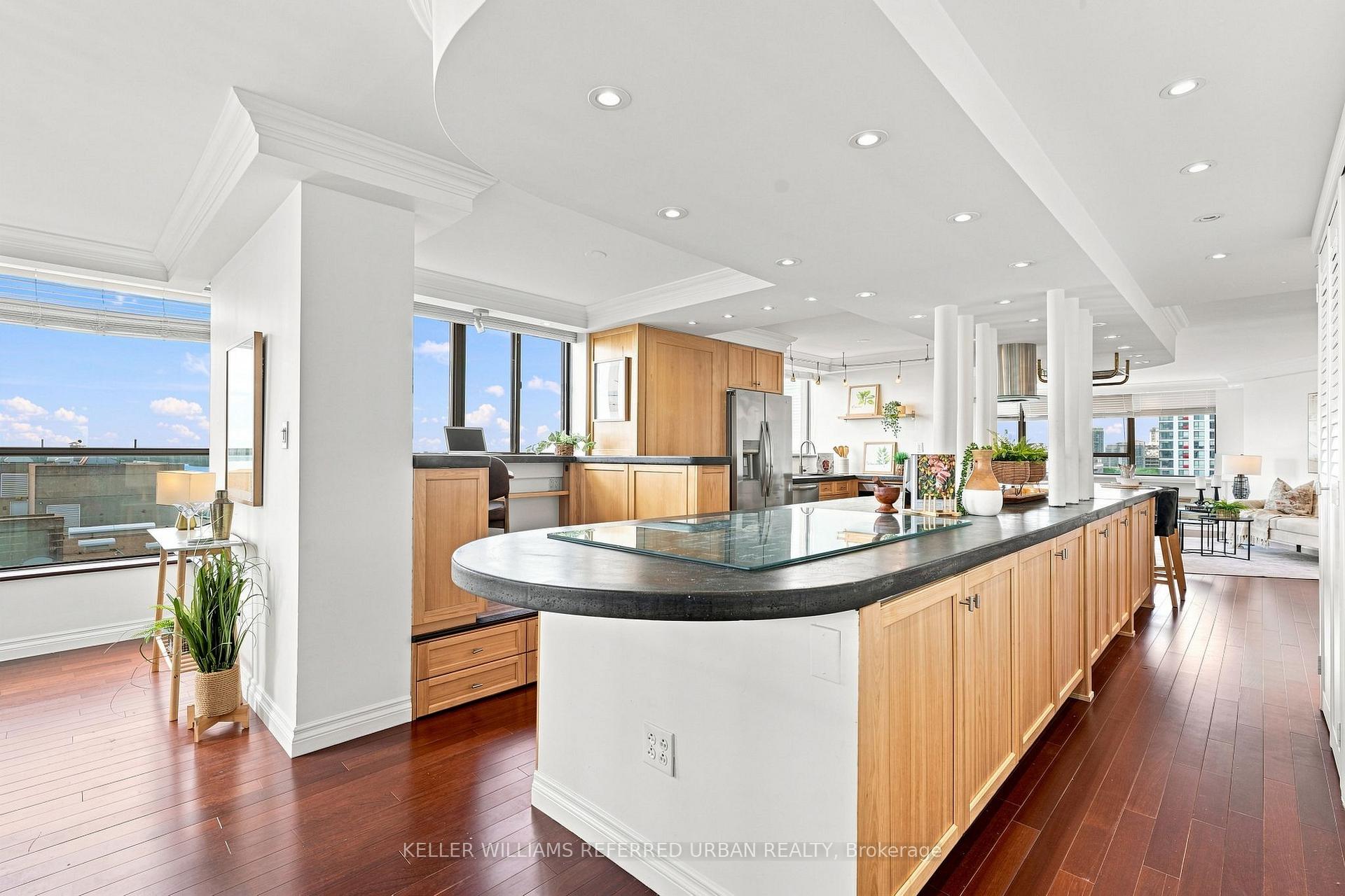 Photo 18 of Unit 1201/02, 270 Queens Quay, Toronto, Waterfront Communities — HOMEH