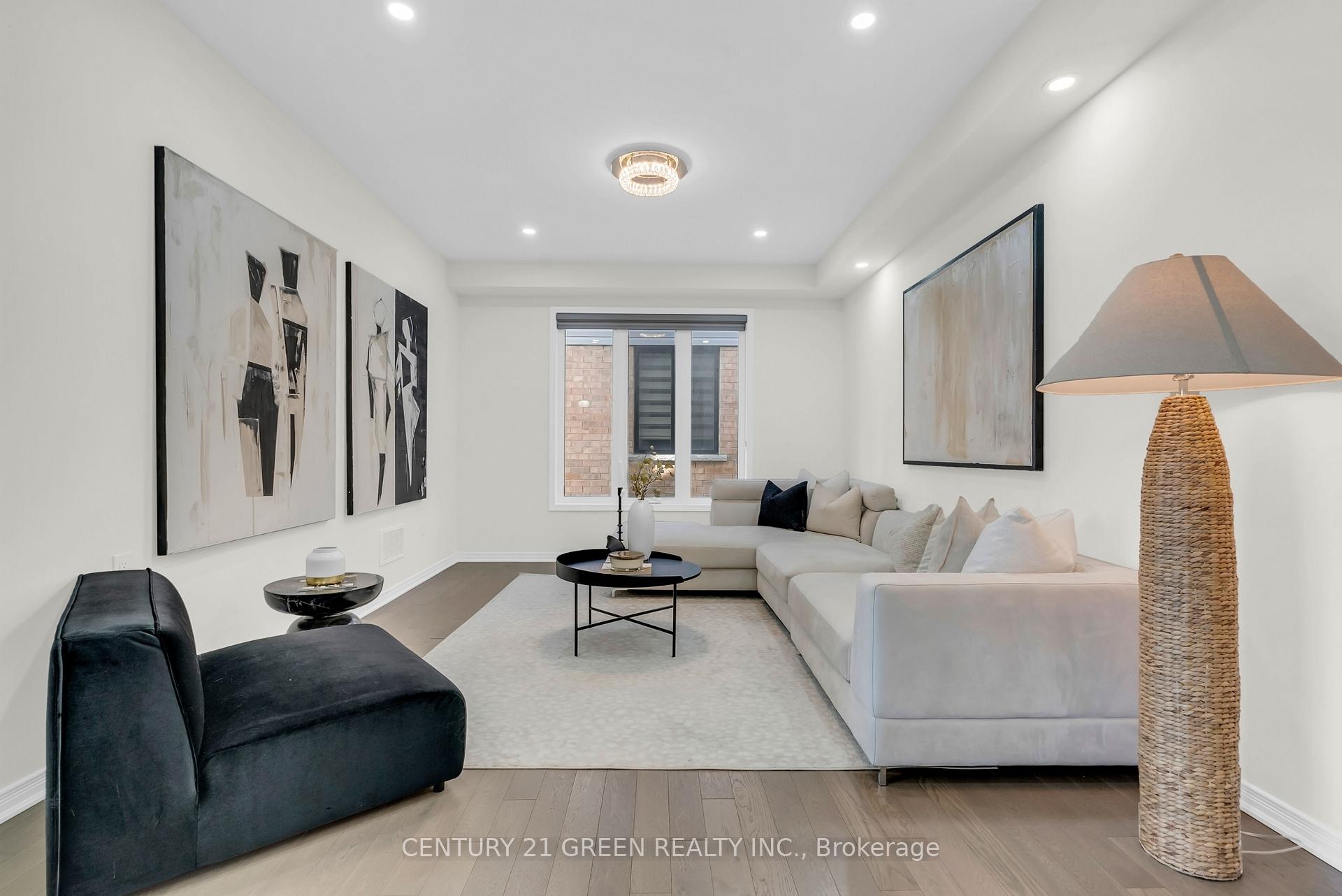 Photo 8 of 28 Magdalena Street, Hamilton, Stoney Creek — HOMEH