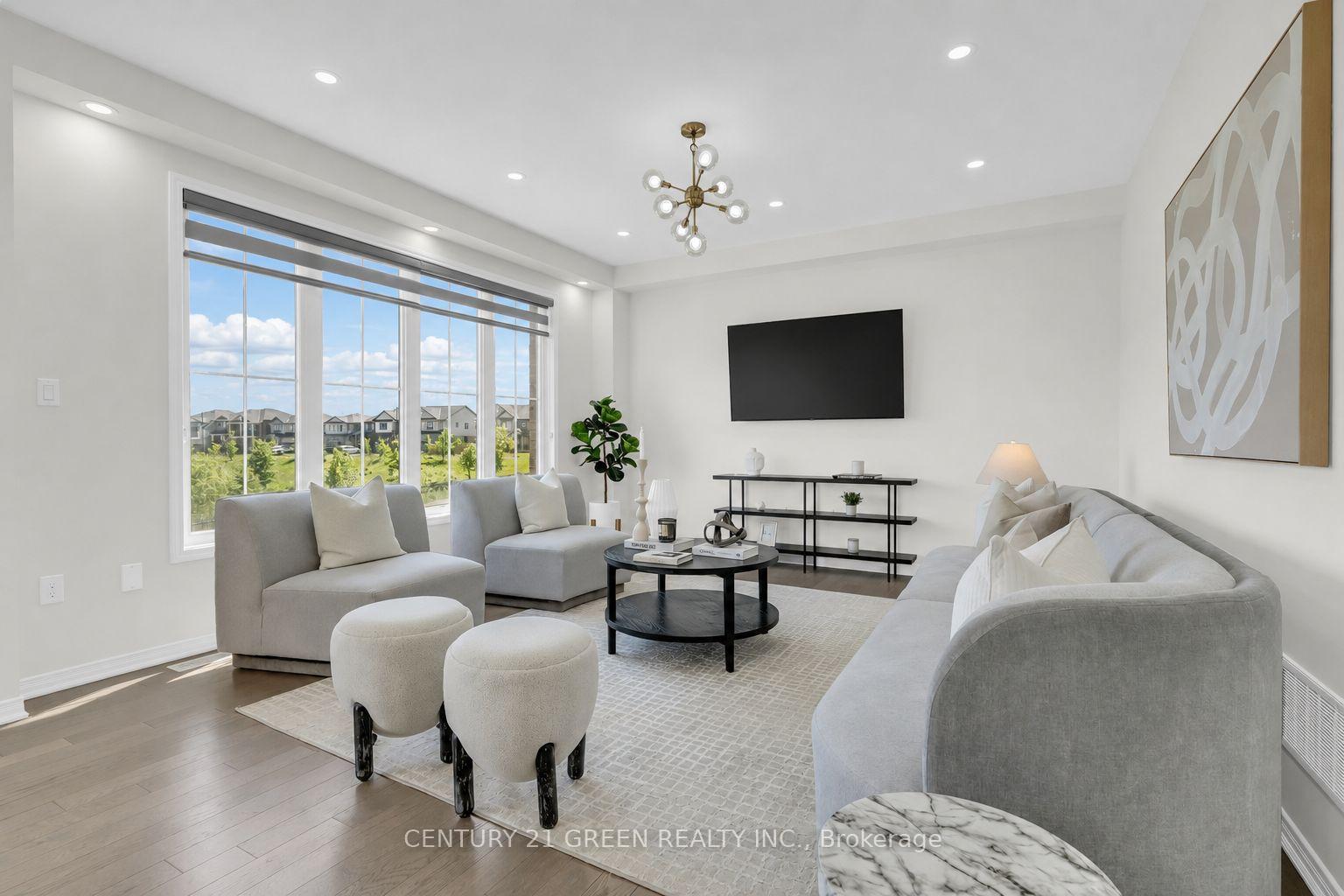 Photo 12 of 28 Magdalena Street, Hamilton, Stoney Creek — HOMEH