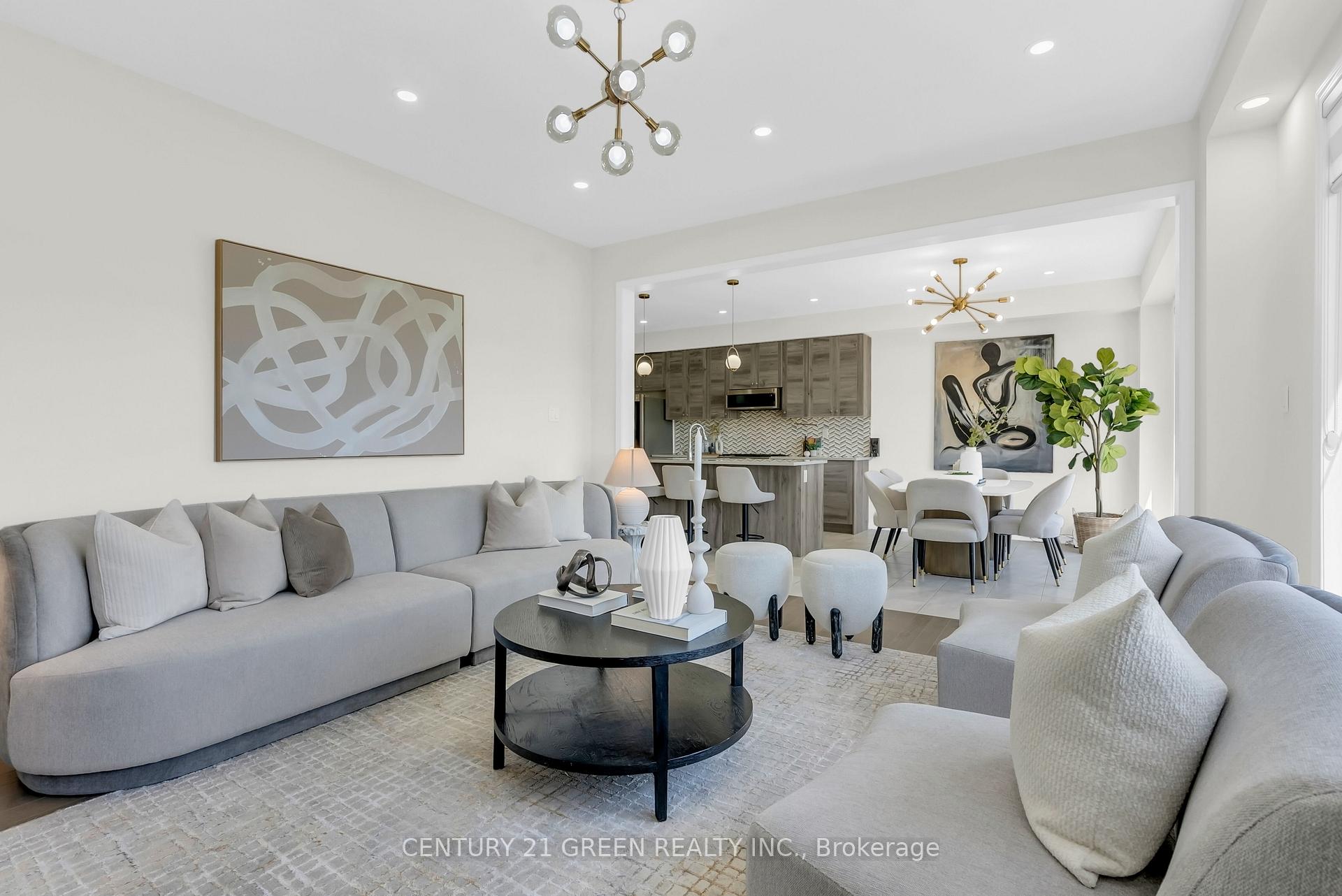 Photo 13 of 28 Magdalena Street, Hamilton, Stoney Creek — HOMEH