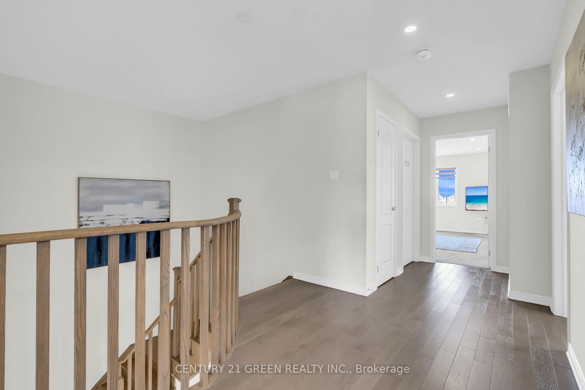 Photo 19 of 28 Magdalena Street, Hamilton, Stoney Creek — HOMEH
