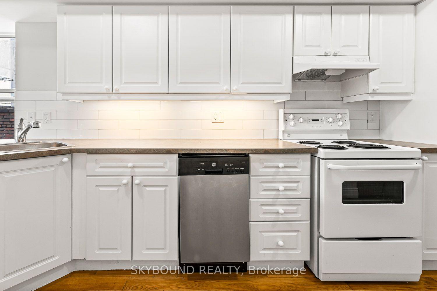 Photo 9 of Unit 1, 910 Kingston Road S, Toronto, East End-Danforth — HOMEH