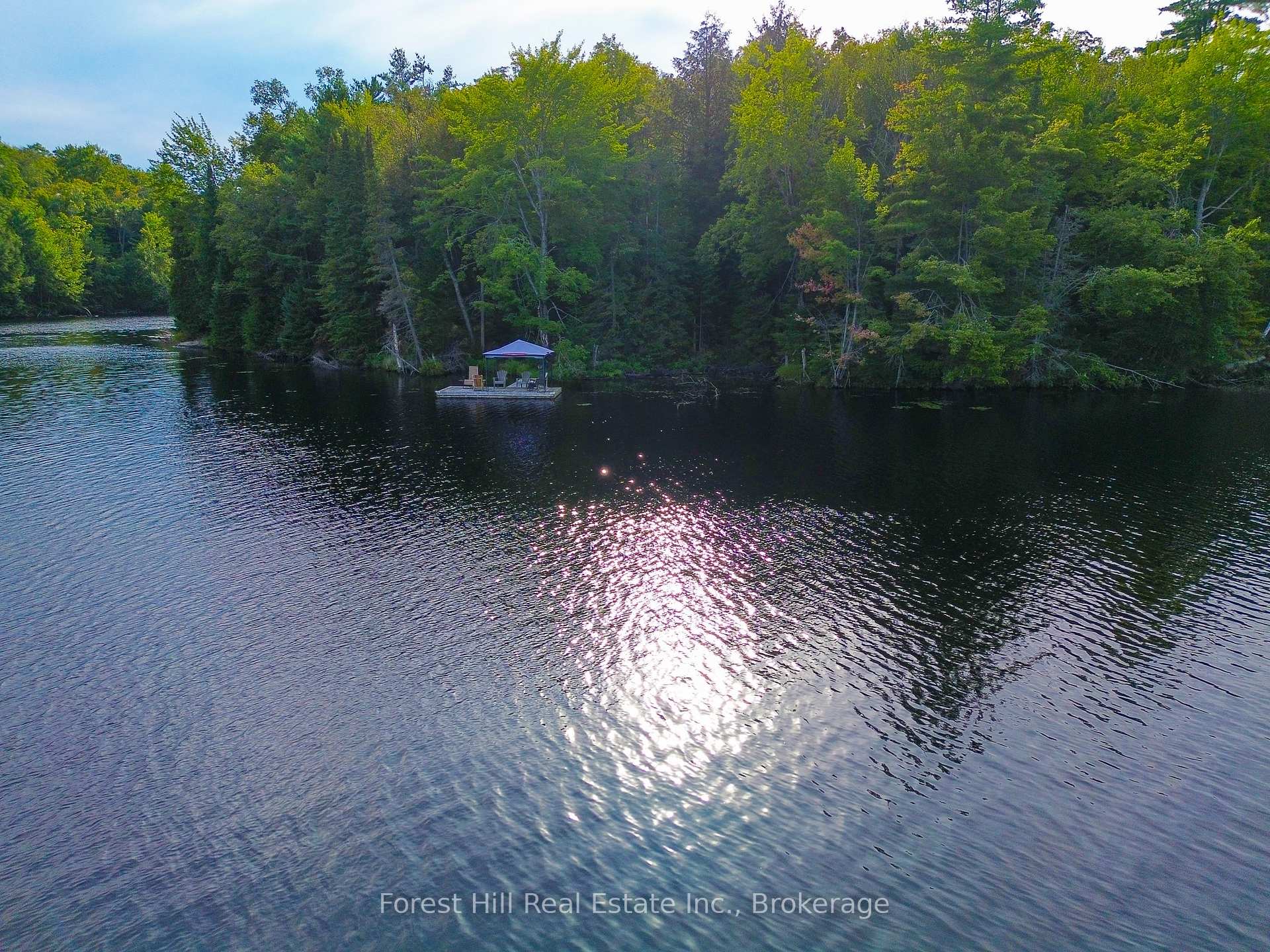 Photo 2 of 1316 Carlsmount Road E, Bracebridge, Draper — HOMEH