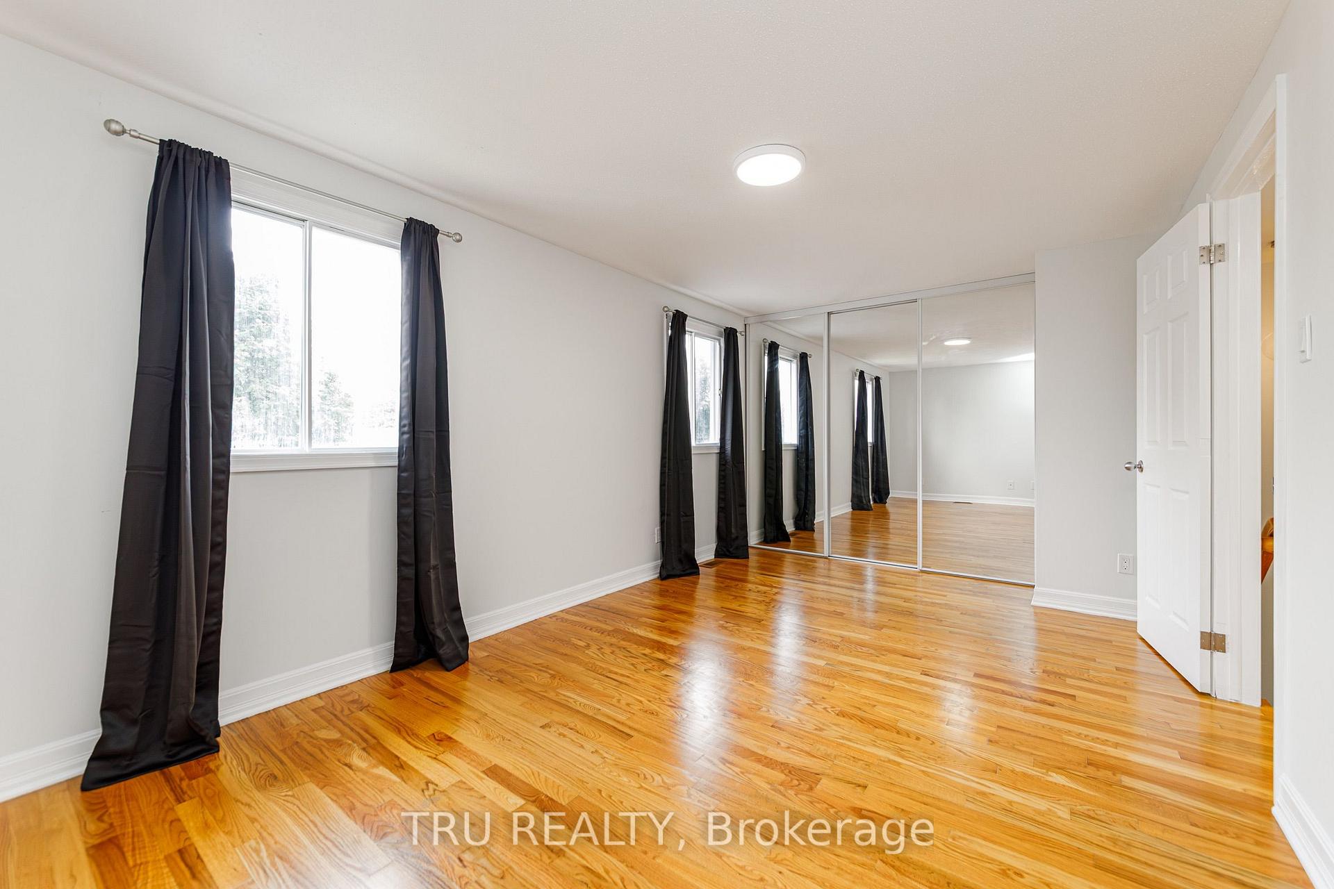 Photo 15 of 14 Wolfgang Drive, Ottawa, Barrhaven - Knollsbrook — HOMEH