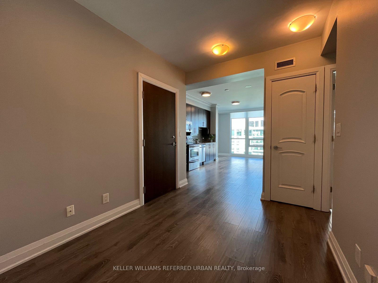 Photo 8 of Unit 3906, 16 Harbour Street, Toronto, Waterfront Communities — HOMEH