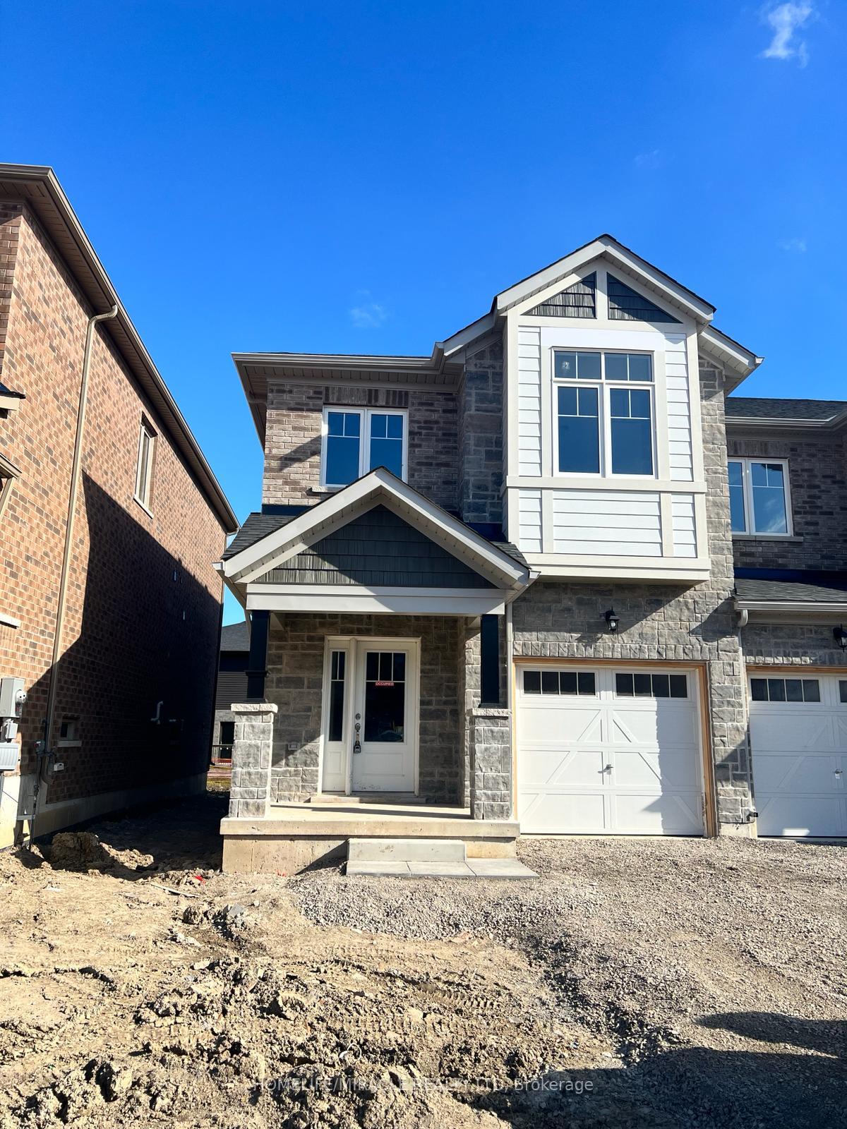 Photo 1 of 11 Sapphire Way, Thorold, Rolling Meadows — HOMEH