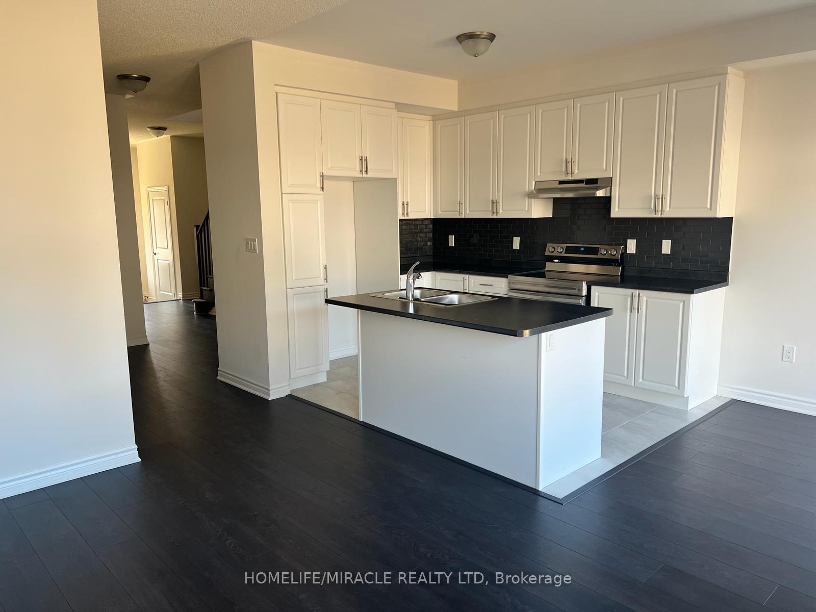 Photo 6 of 11 Sapphire Way, Thorold, Rolling Meadows — HOMEH