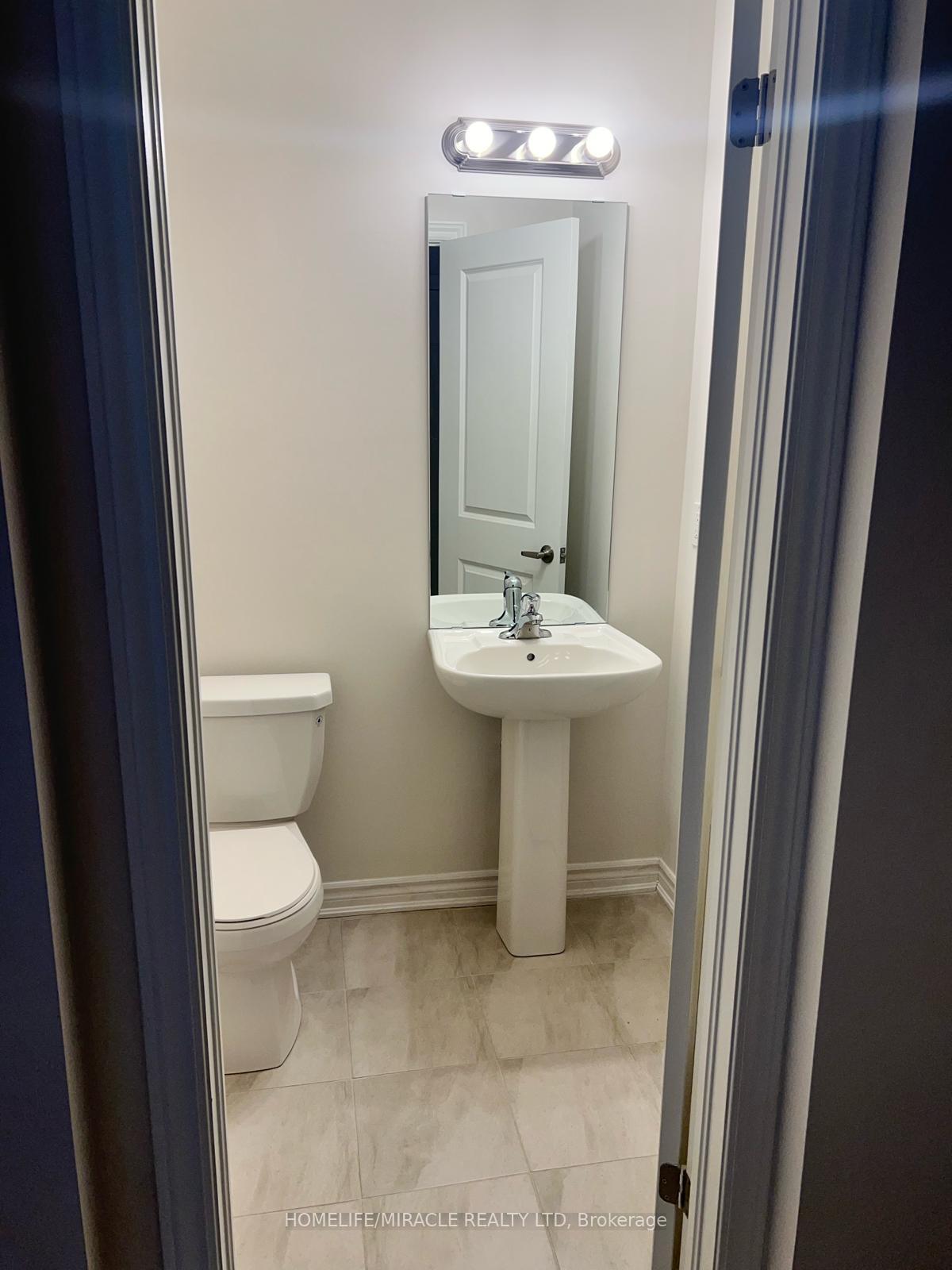 Photo 7 of 11 Sapphire Way, Thorold, Rolling Meadows — HOMEH
