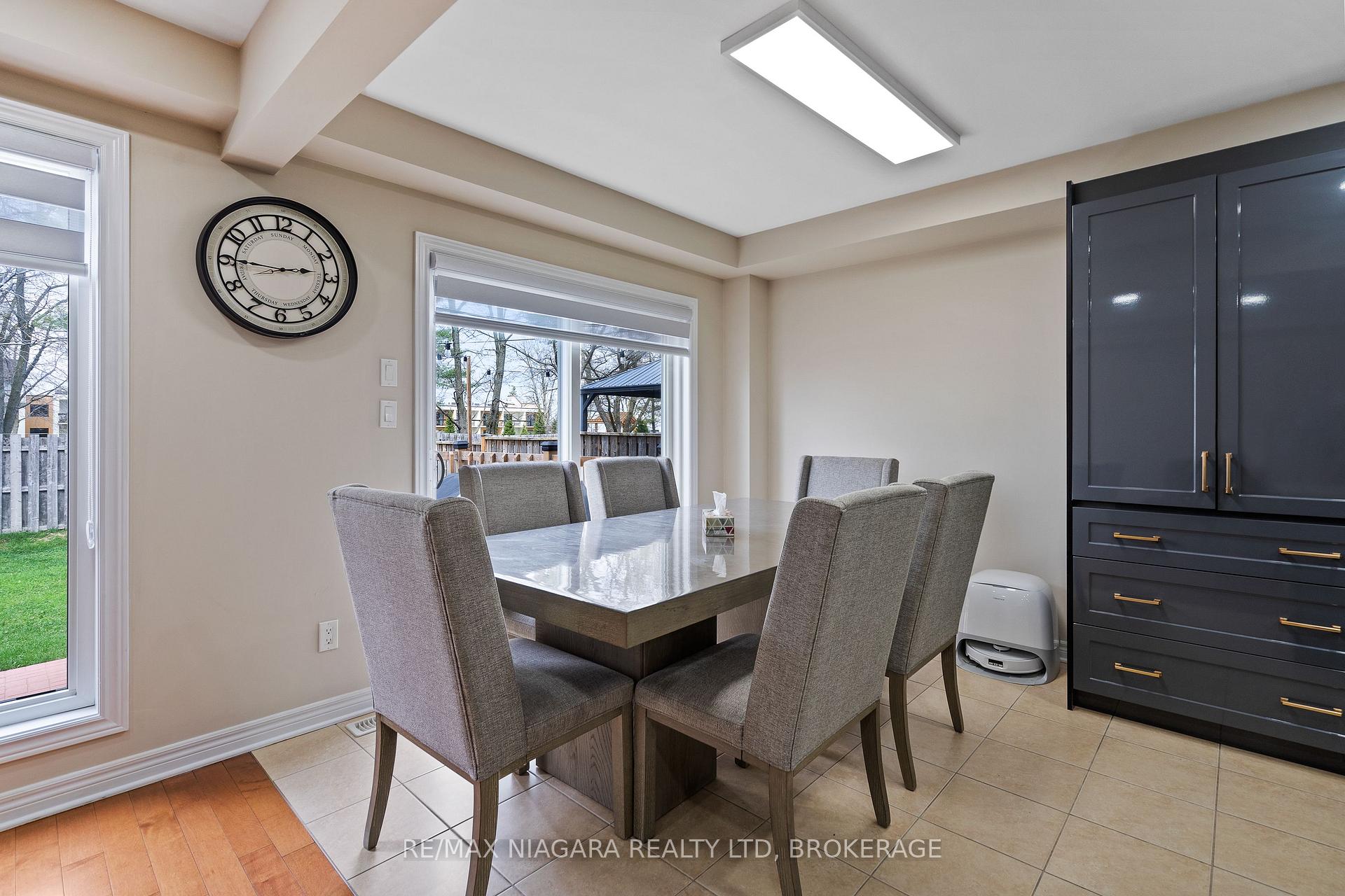 Photo 14 of 8511 Jennifer Crescent, Niagara Falls, Forestview — HOMEH