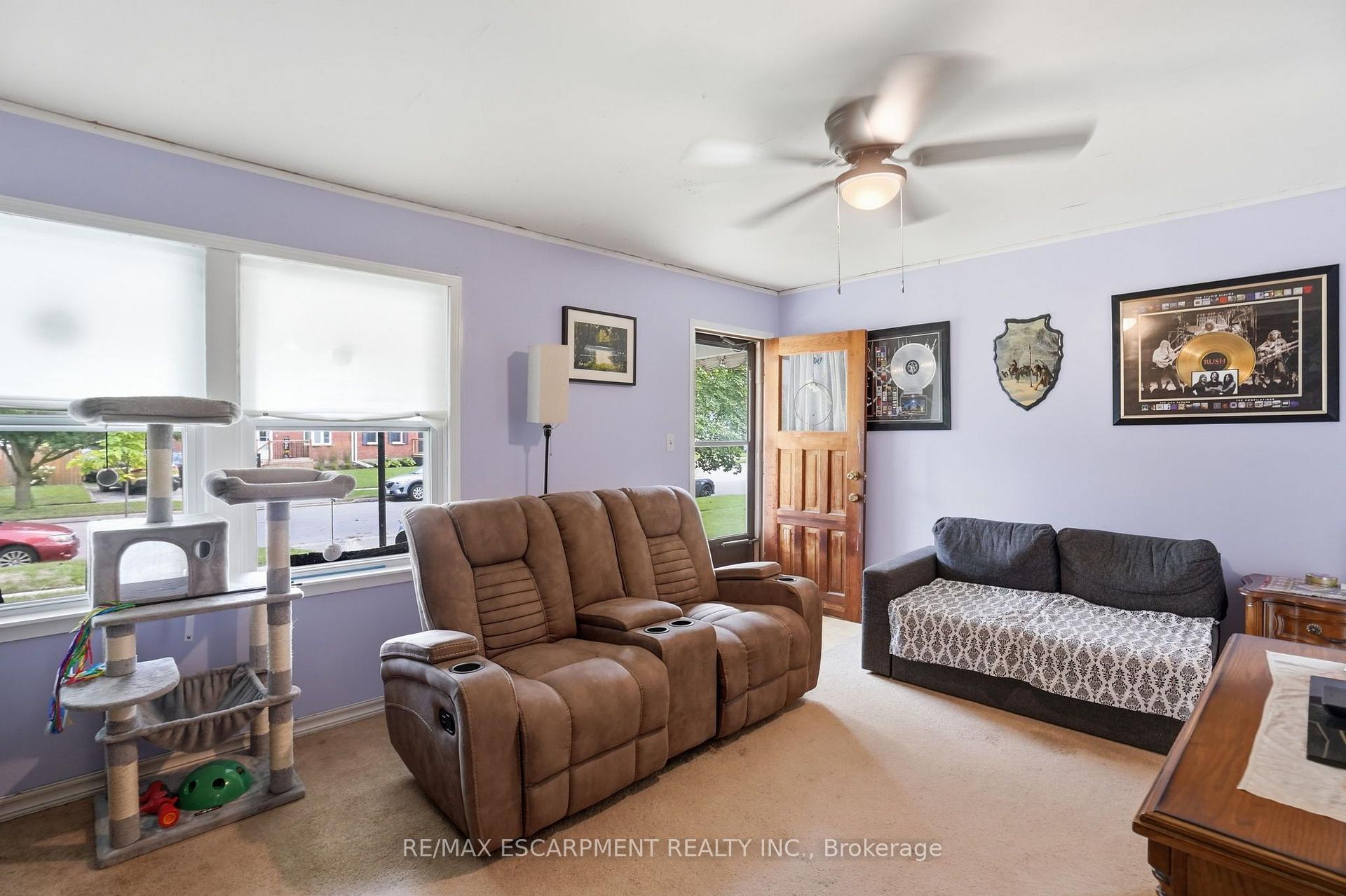Photo 6 of 9 Lancaster Avenue, Brantford, Holmesdale-Lansdowne — HOMEH