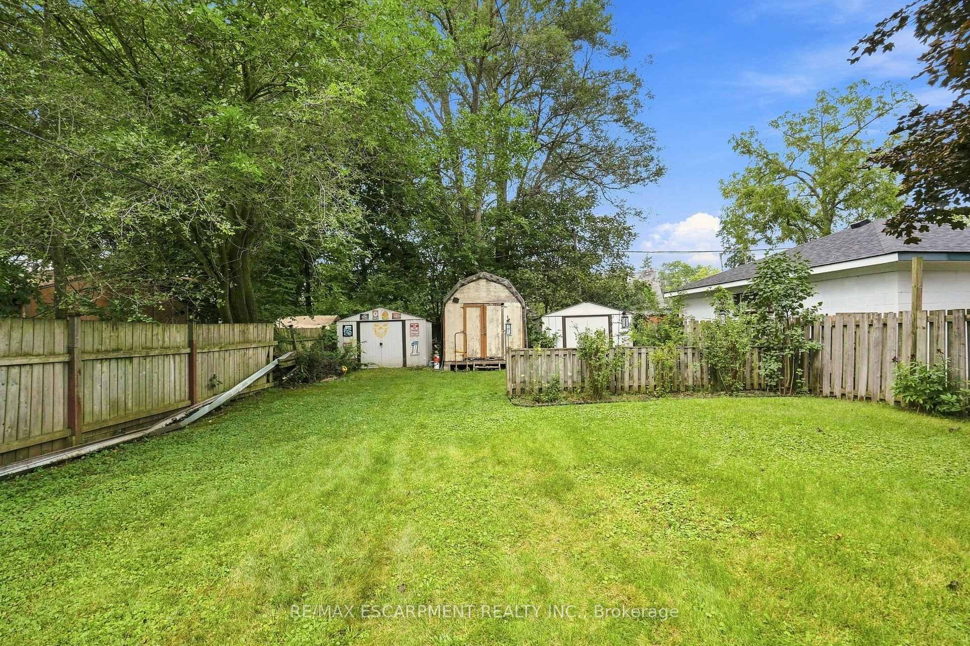 Photo 20 of 9 Lancaster Avenue, Brantford, Holmesdale-Lansdowne — HOMEH