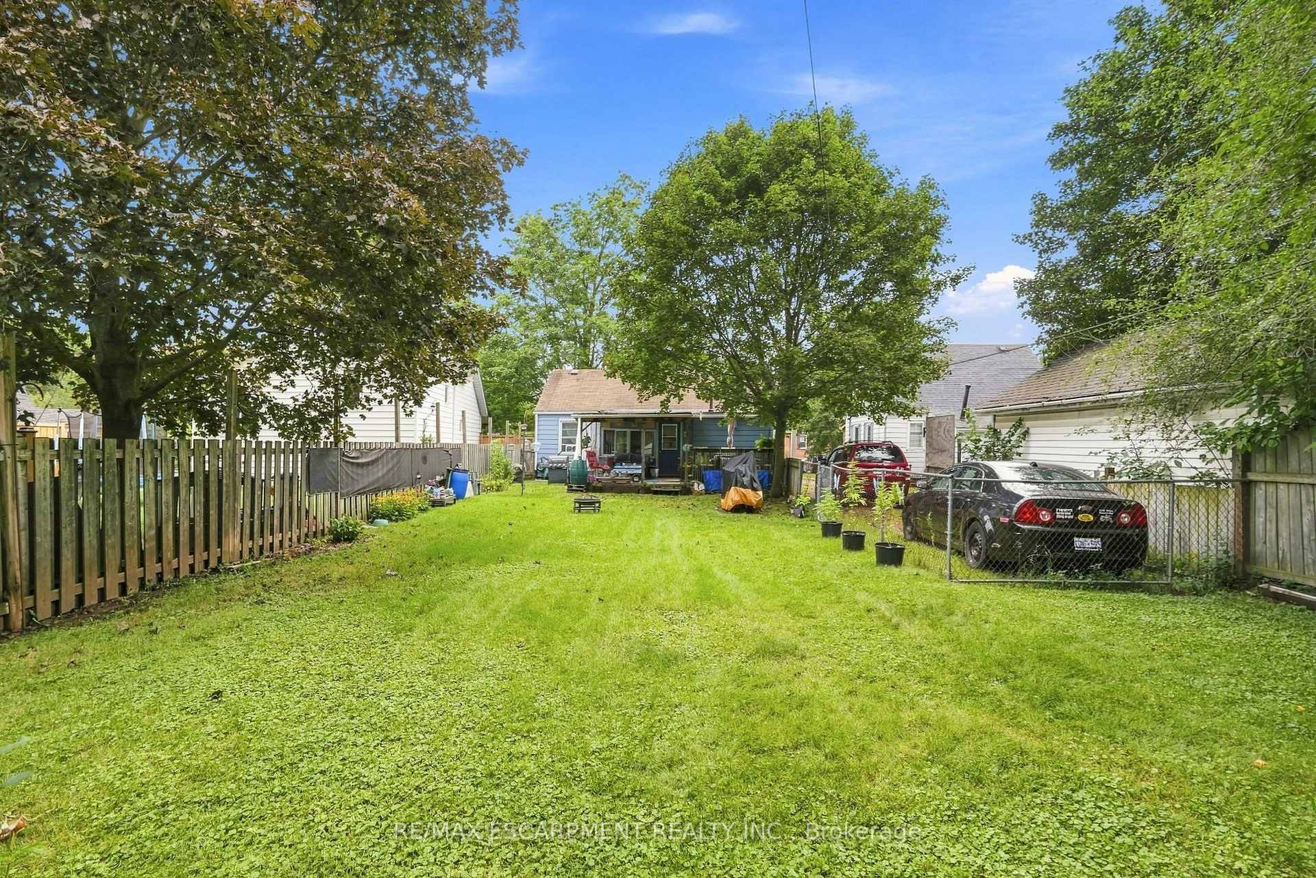 Photo 22 of 9 Lancaster Avenue, Brantford, Holmesdale-Lansdowne — HOMEH