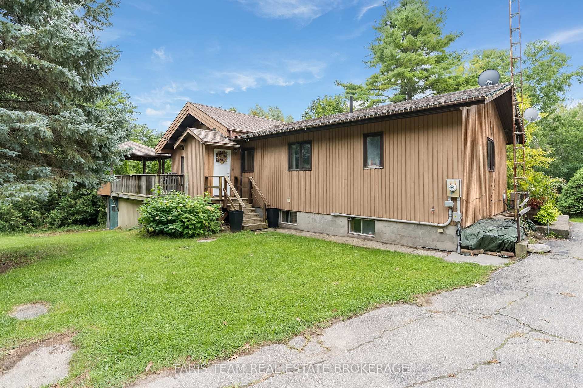 Photo 1 of 1805 County Road 50, New Tecumseth, Tottenham — HOMEH