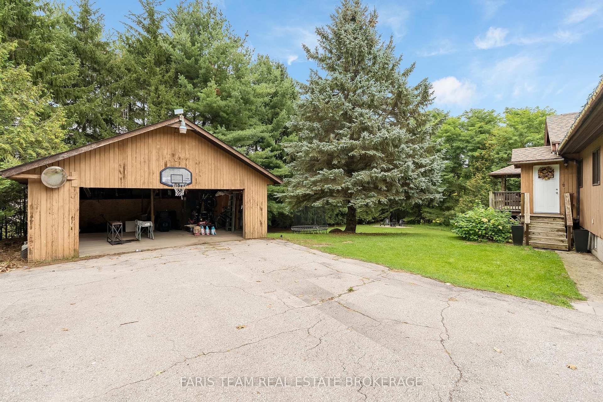 Photo 4 of 1805 County Road 50, New Tecumseth, Tottenham — HOMEH