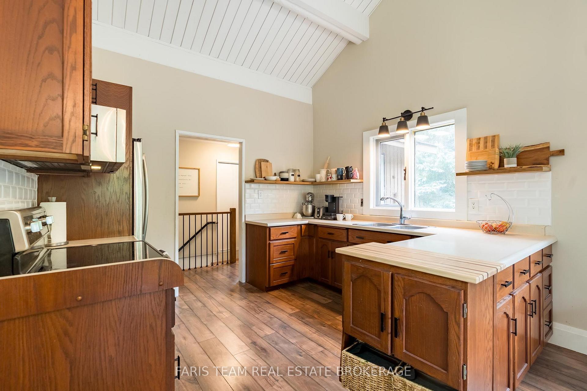 Photo 6 of 1805 County Road 50, New Tecumseth, Tottenham — HOMEH