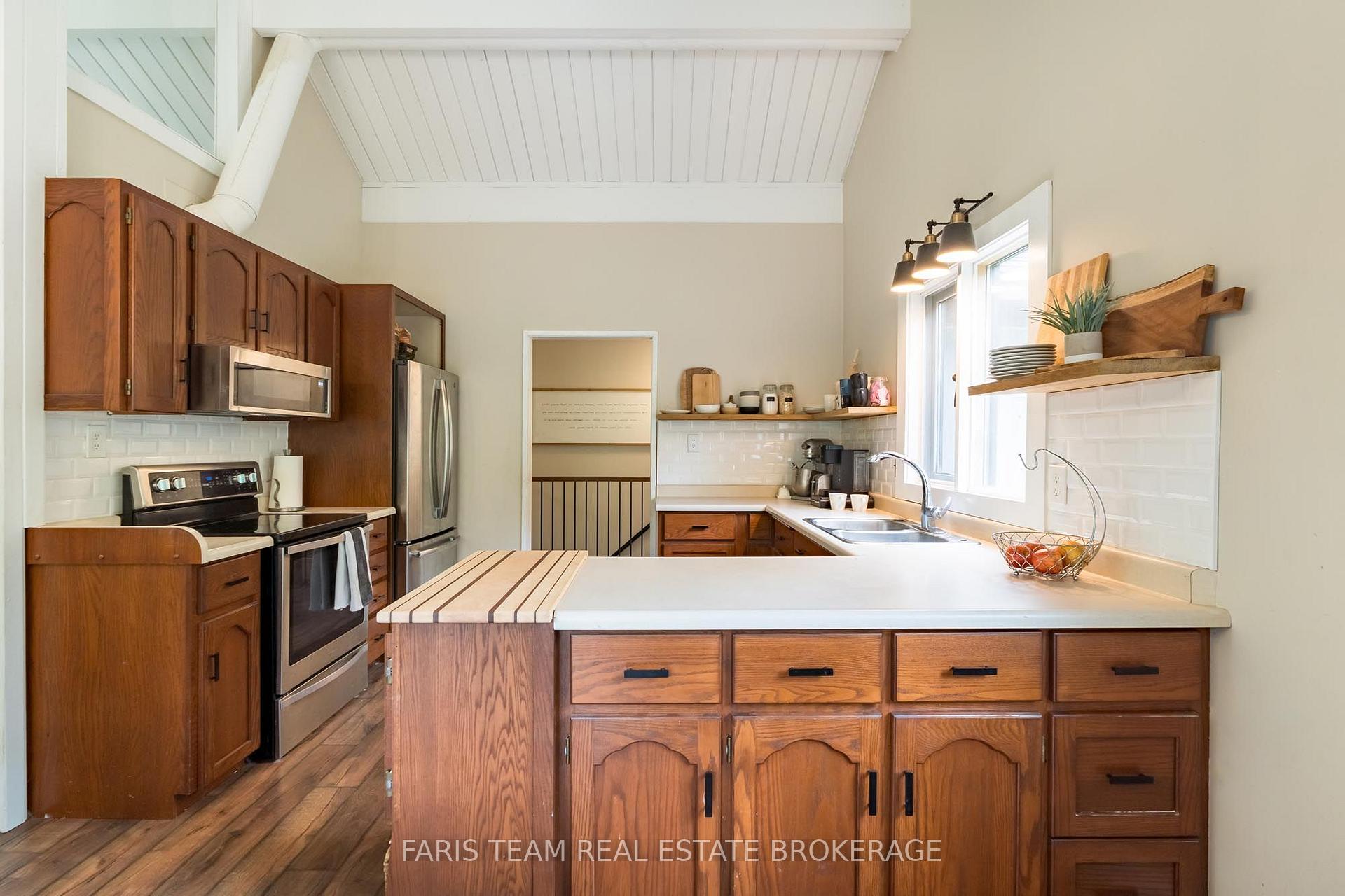 Photo 7 of 1805 County Road 50, New Tecumseth, Tottenham — HOMEH