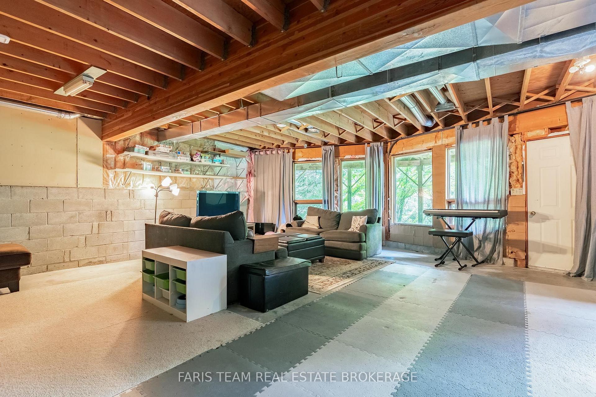 Photo 23 of 1805 County Road 50, New Tecumseth, Tottenham — HOMEH