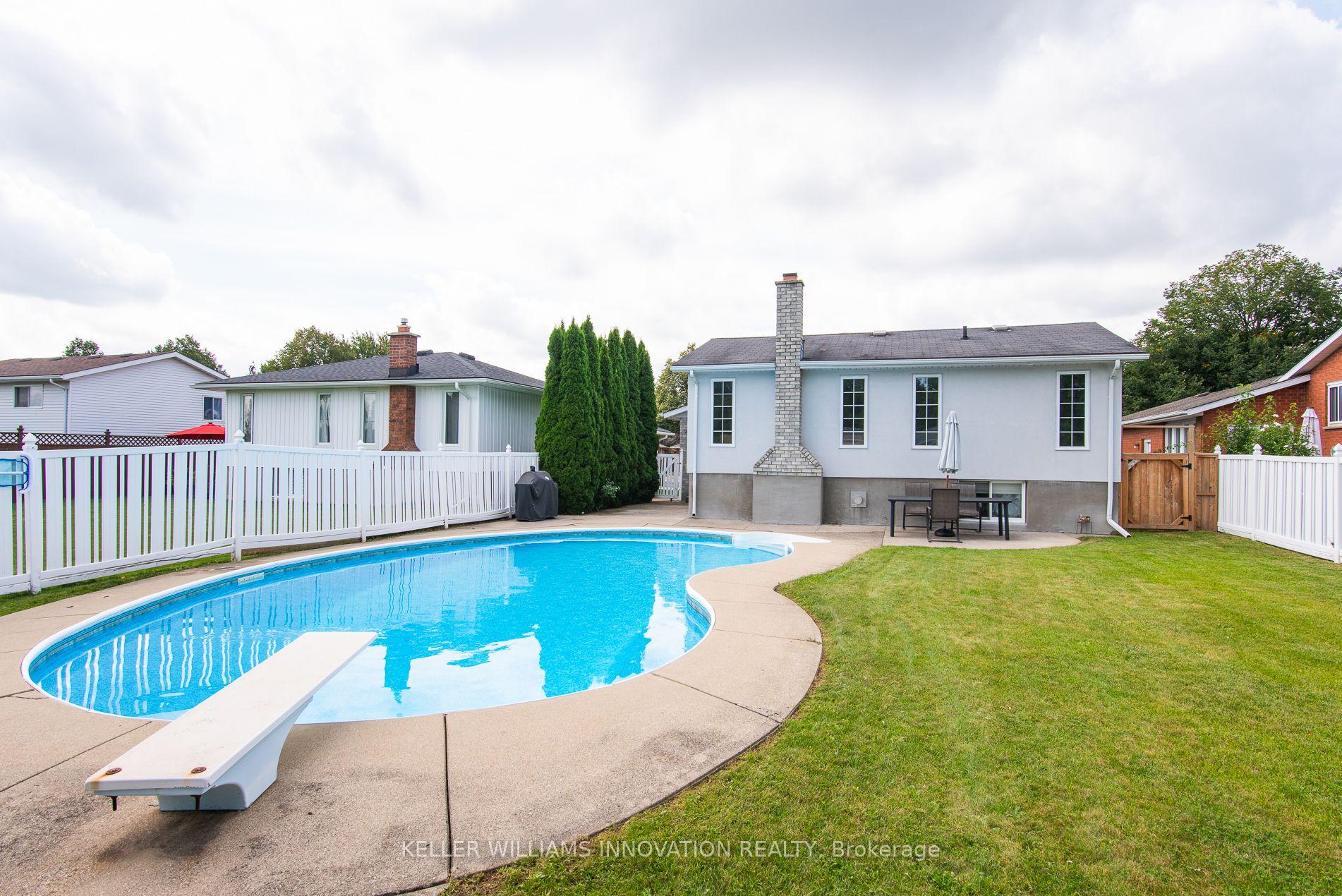 Photo 42 of 112 Michener Crescent, Kitchener, Idlewood — HOMEH