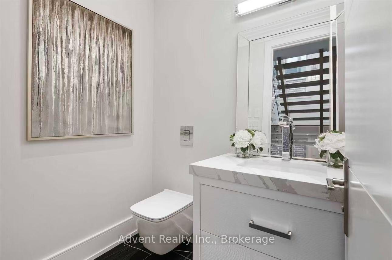 Photo 15 of 131B Holmes Avenue, North York, Willowdale East — HOMEH