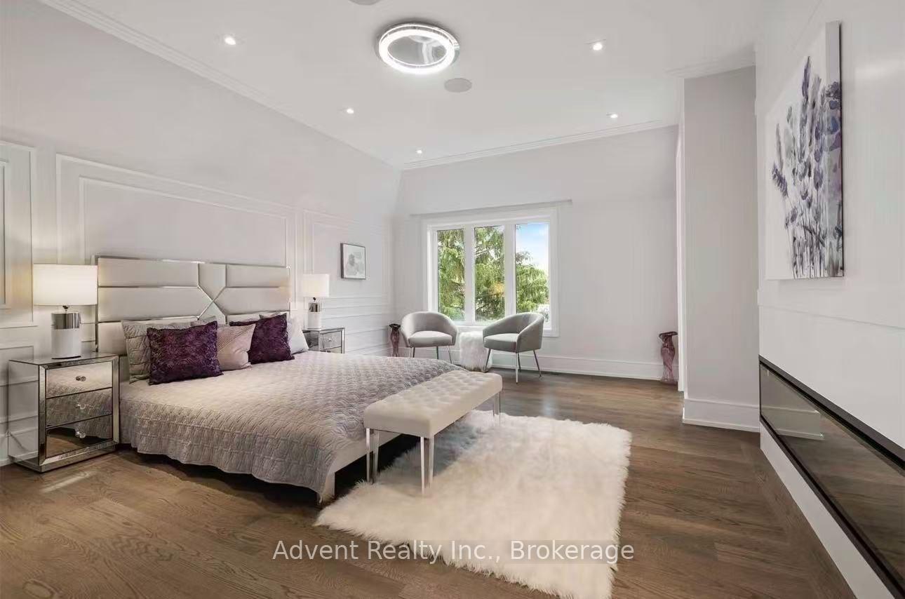 Photo 17 of 131B Holmes Avenue, North York, Willowdale East — HOMEH