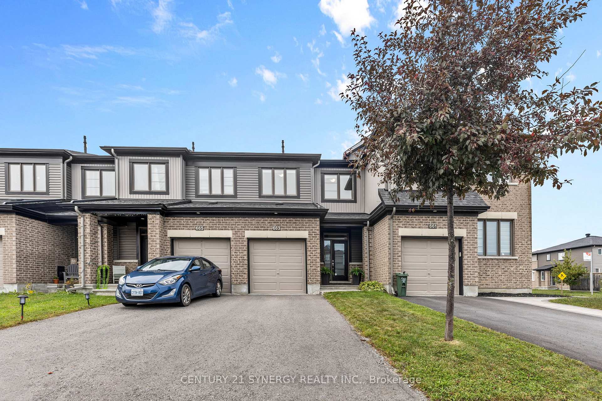 Photo 2 of 663 Jerome Jodoin Drive, Ottawa, Avalon West — HOMEH