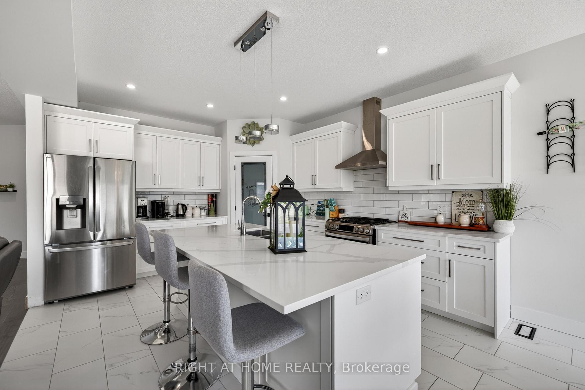 Photo 5 of 216 Greene Street, South Huron, Exeter — HOMEH