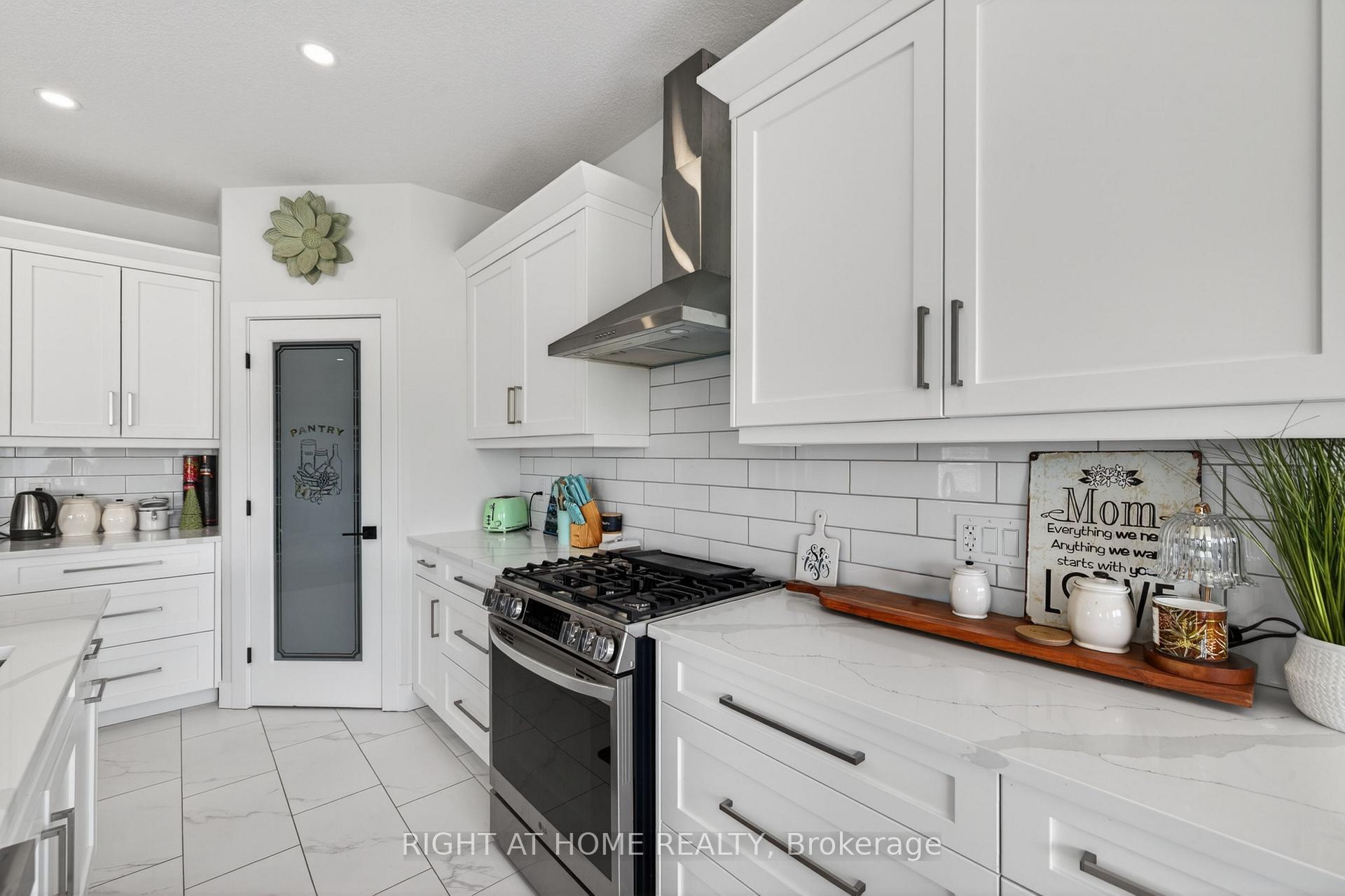 Photo 7 of 216 Greene Street, South Huron, Exeter — HOMEH