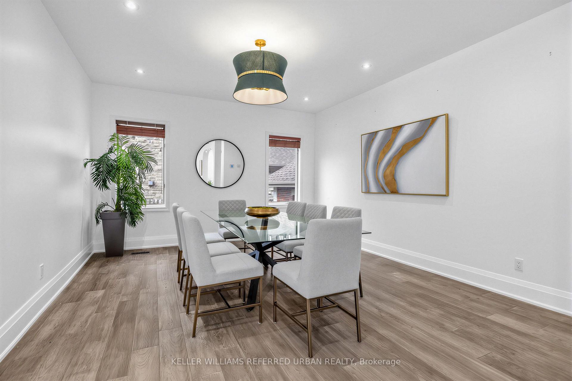 Photo 8 of 18 Yongeview Avenue, Richmond Hill, South Richvale — HOMEH