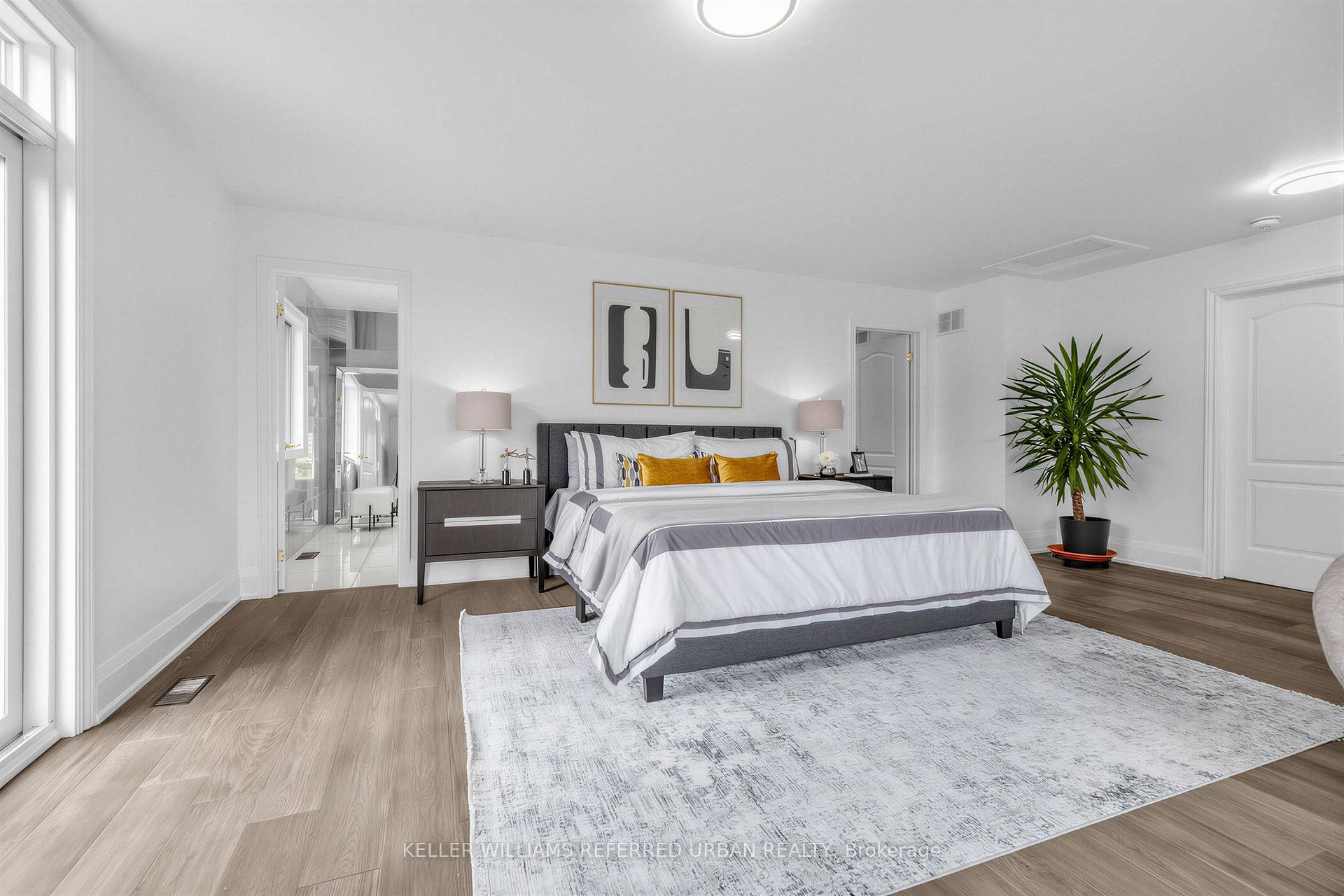 Photo 18 of 18 Yongeview Avenue, Richmond Hill, South Richvale — HOMEH