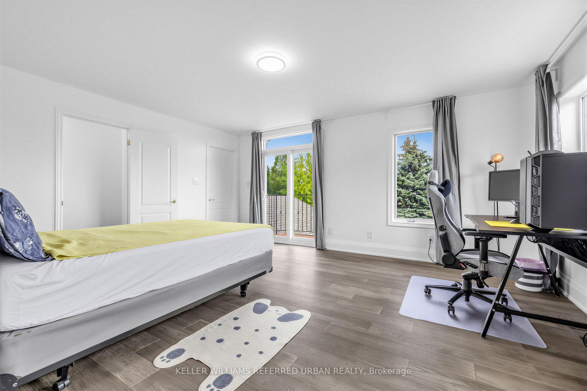 Photo 24 of 18 Yongeview Avenue, Richmond Hill, South Richvale — HOMEH