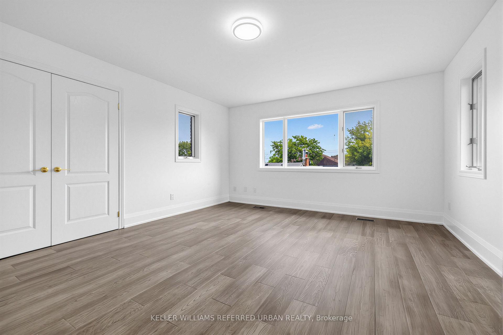 Photo 26 of 18 Yongeview Avenue, Richmond Hill, South Richvale — HOMEH