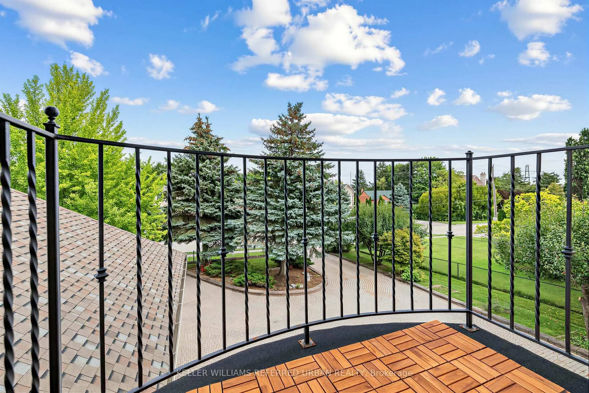 Photo 41 of 18 Yongeview Avenue, Richmond Hill, South Richvale — HOMEH