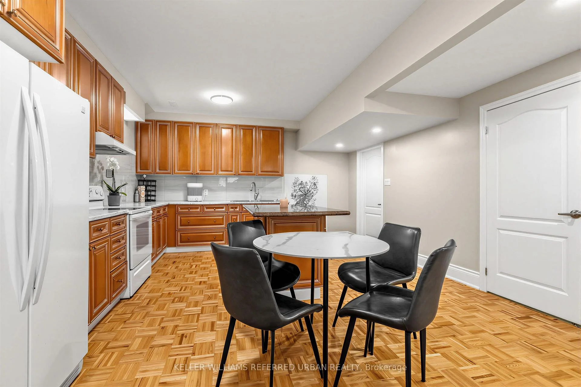 Photo 42 of 18 Yongeview Avenue, Richmond Hill, South Richvale — HOMEH