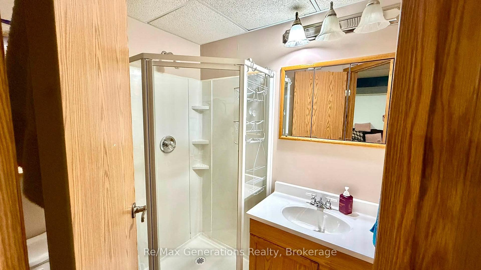 Photo 15 of 161 Newberry Crescent, Thunder Bay, Northwood Park — HOMEH