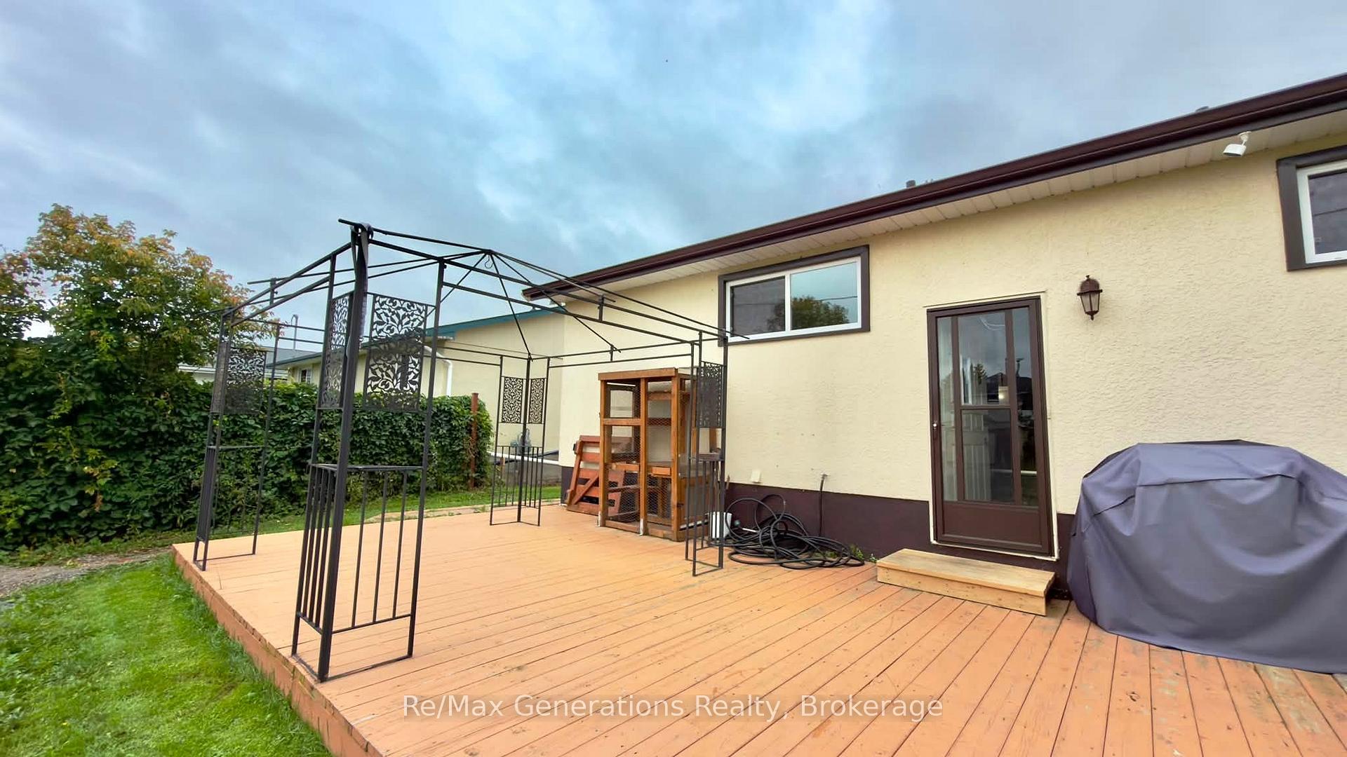 Photo 26 of 161 Newberry Crescent, Thunder Bay, Northwood Park — HOMEH